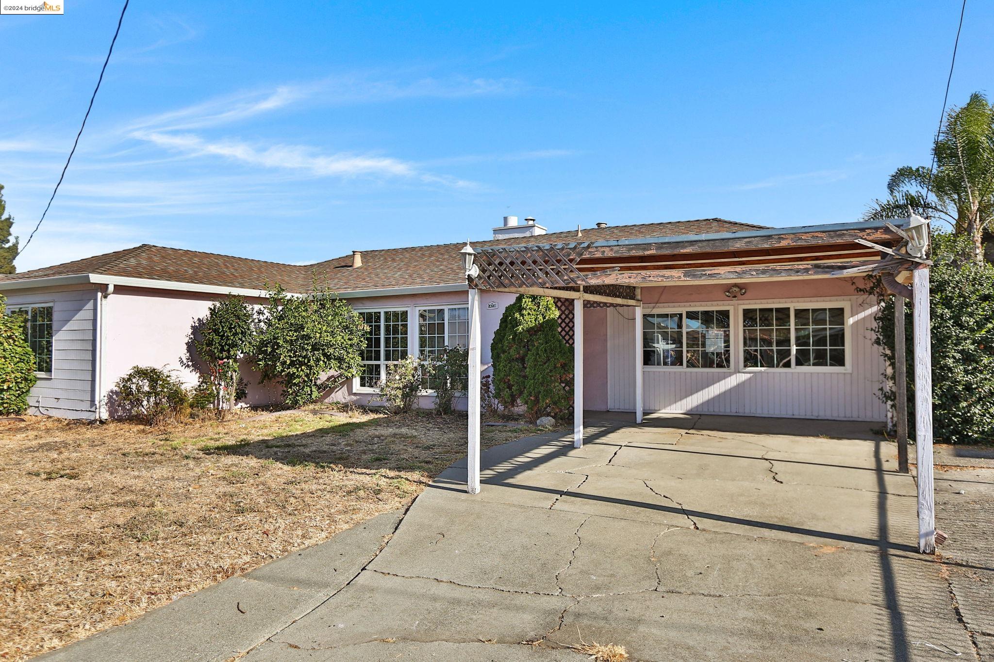 14736 Pepperdine St