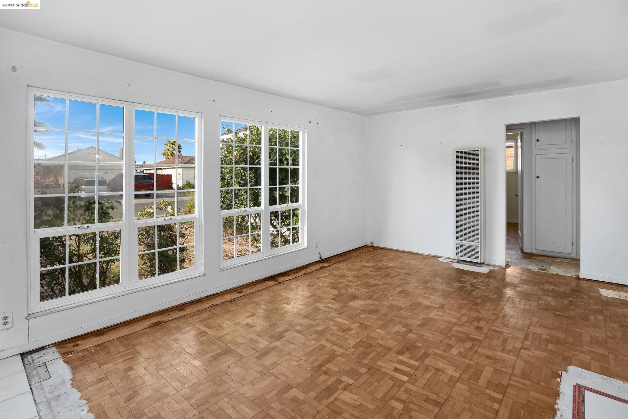 14736 Pepperdine St
