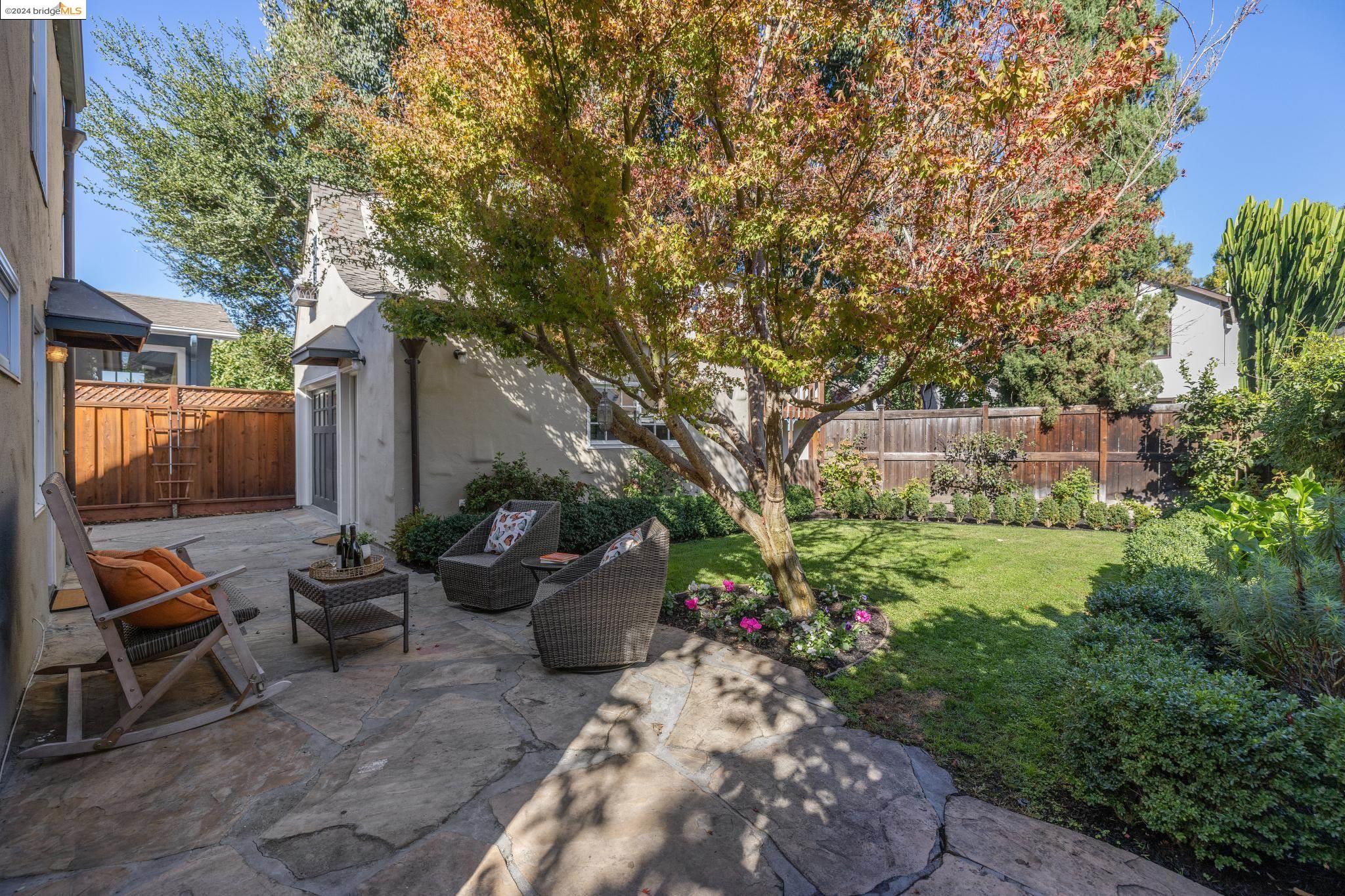 852 Glen Dr.