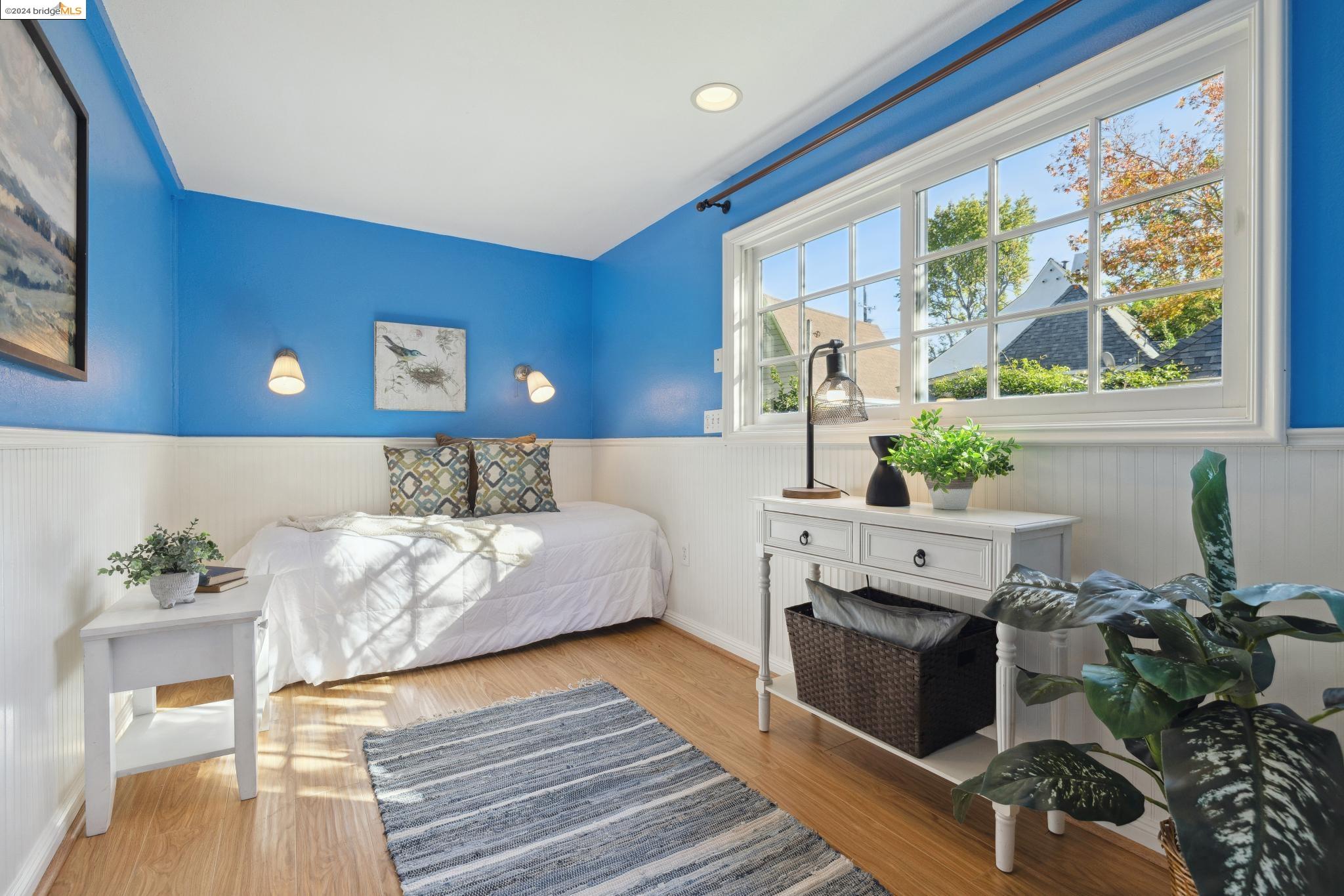 852 Glen Dr.