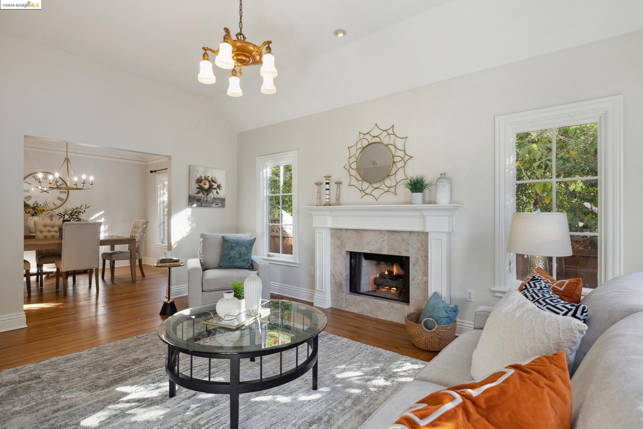 852 Glen Dr.