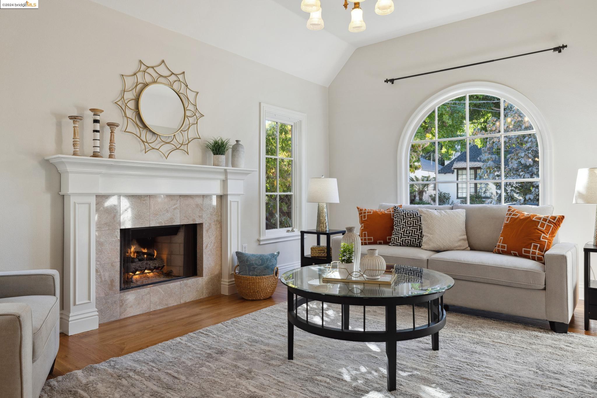 852 Glen Dr.