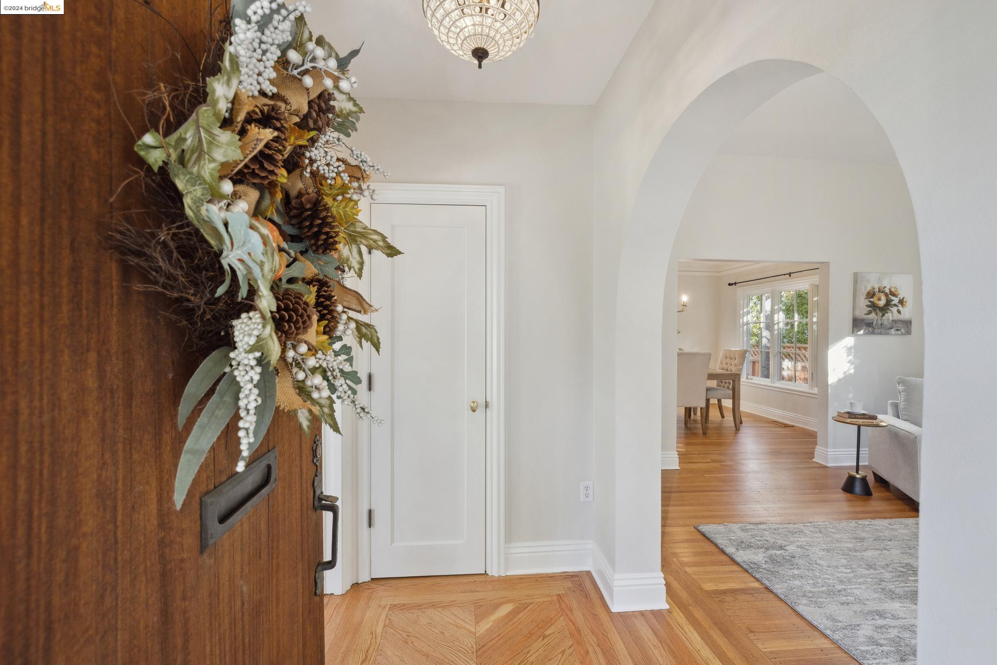 852 Glen Dr.