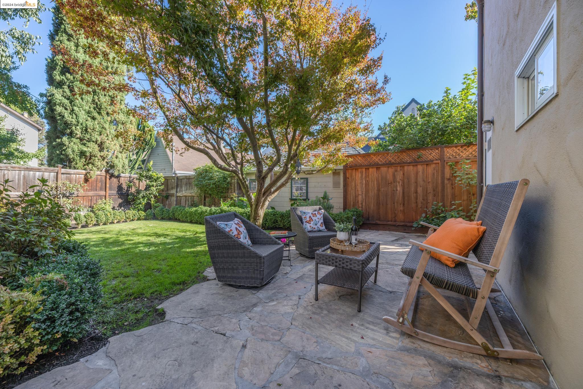 852 Glen Dr.