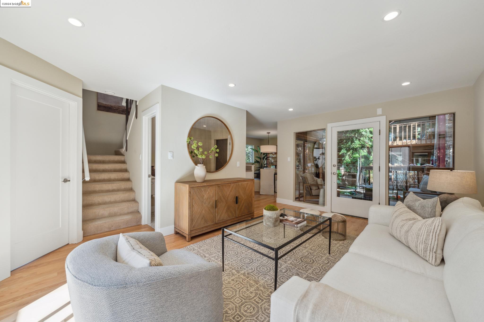 5321 MILES AVENUE # C