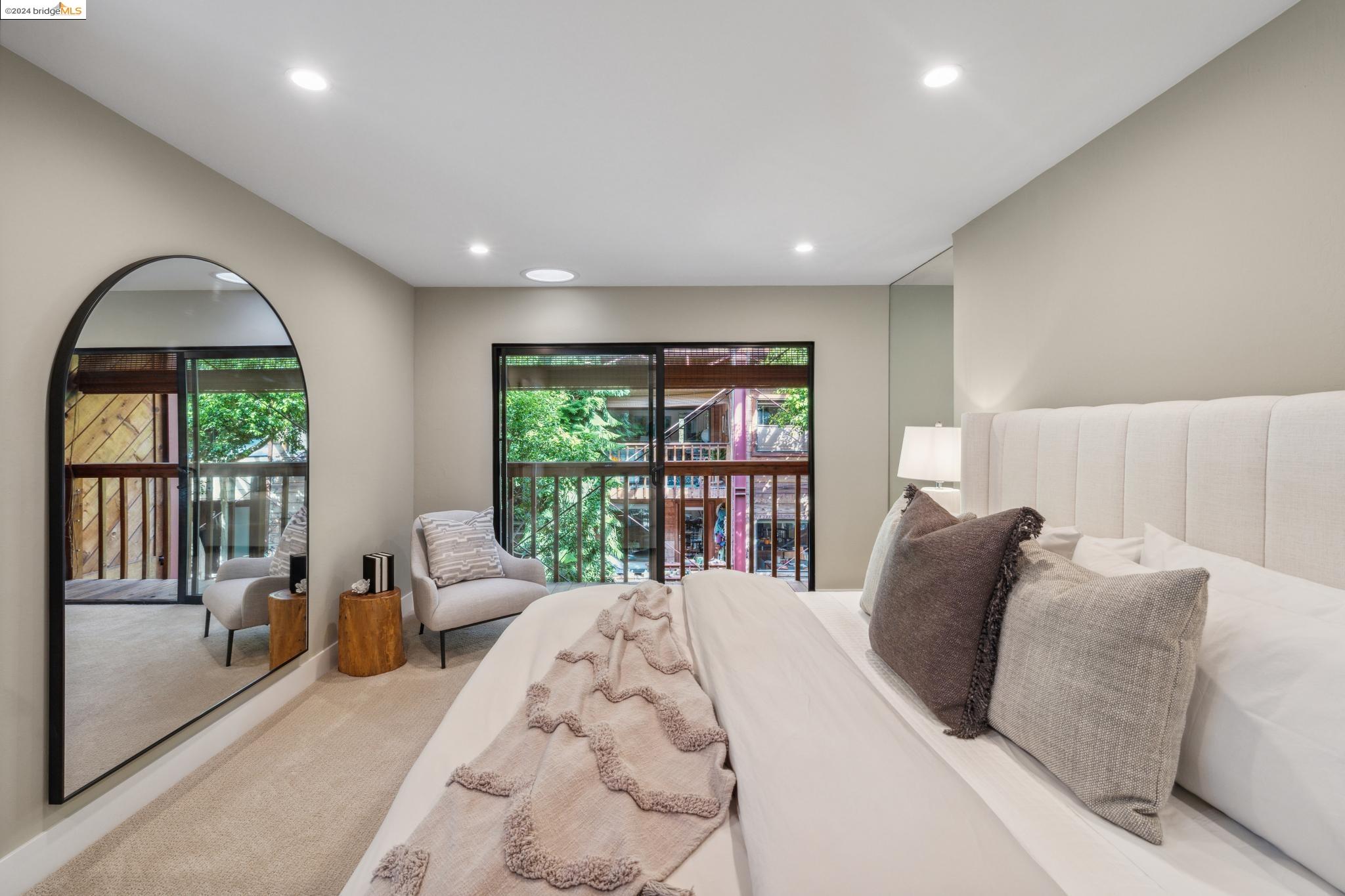 5321 MILES AVENUE # C