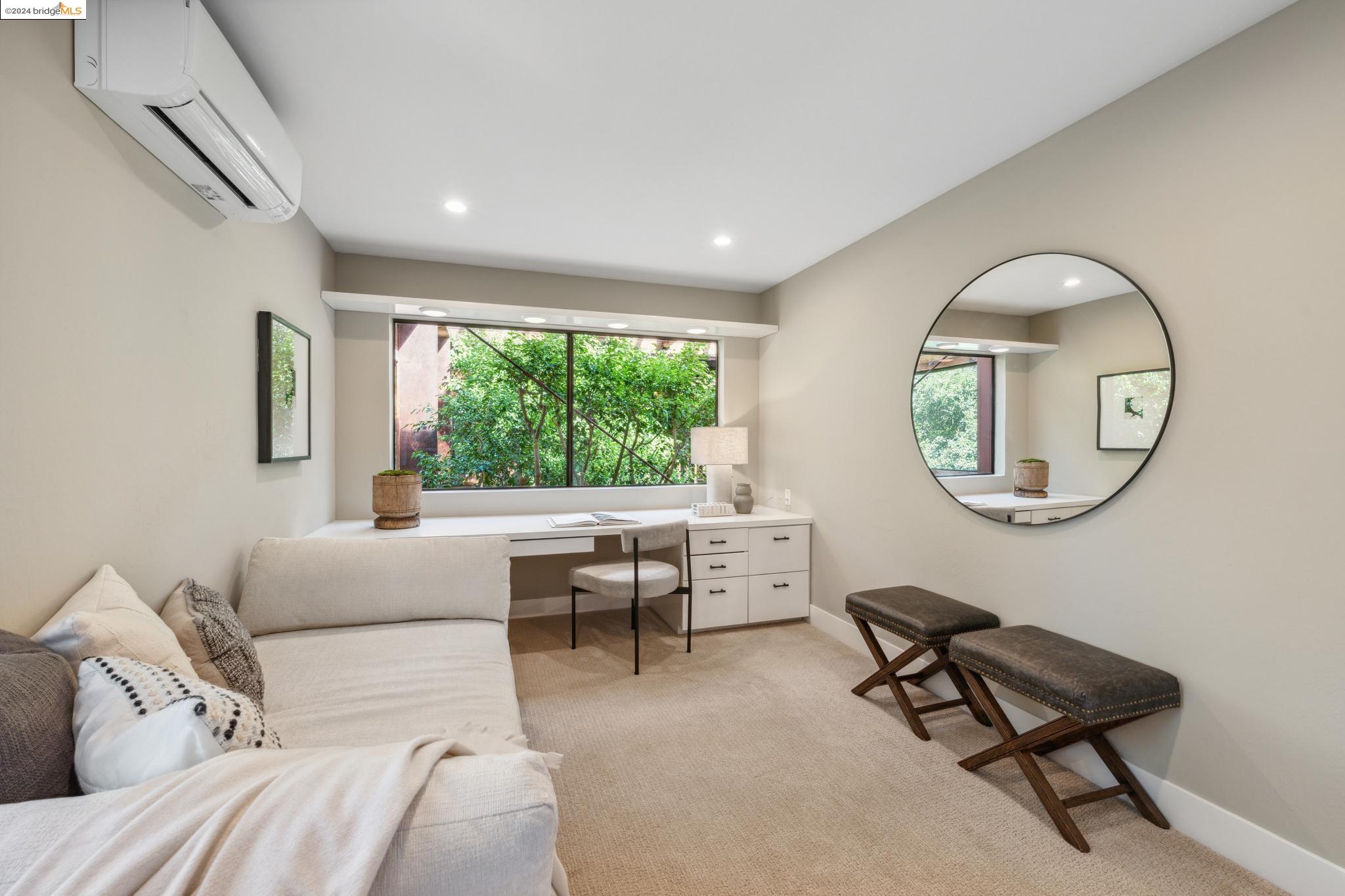 5321 MILES AVENUE # C