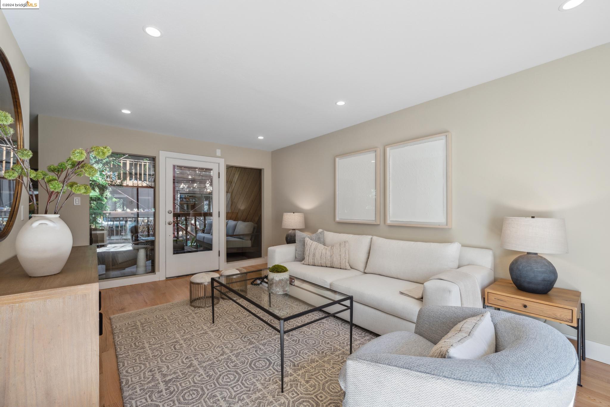 5321 MILES AVENUE # C