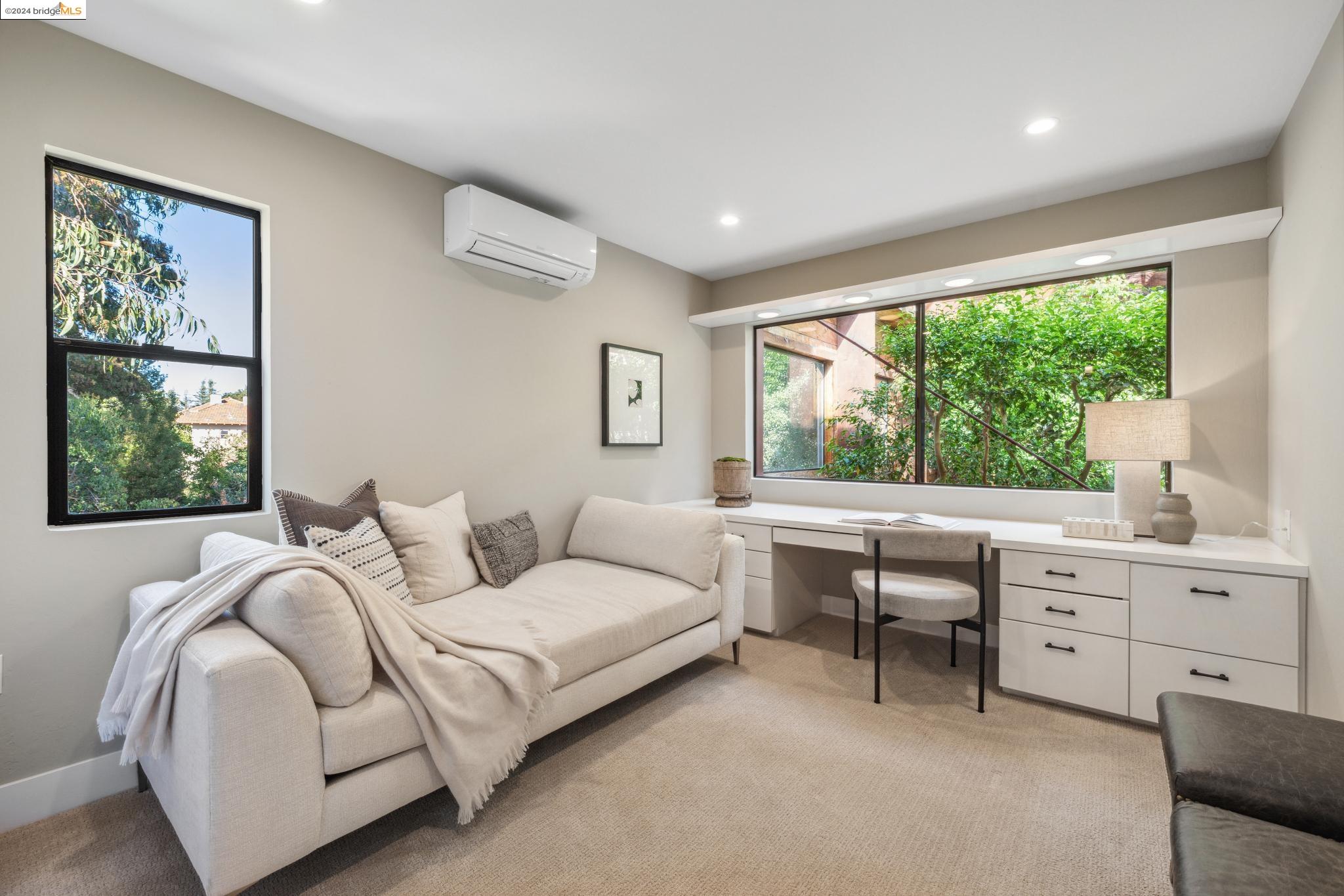 5321 MILES AVENUE # C