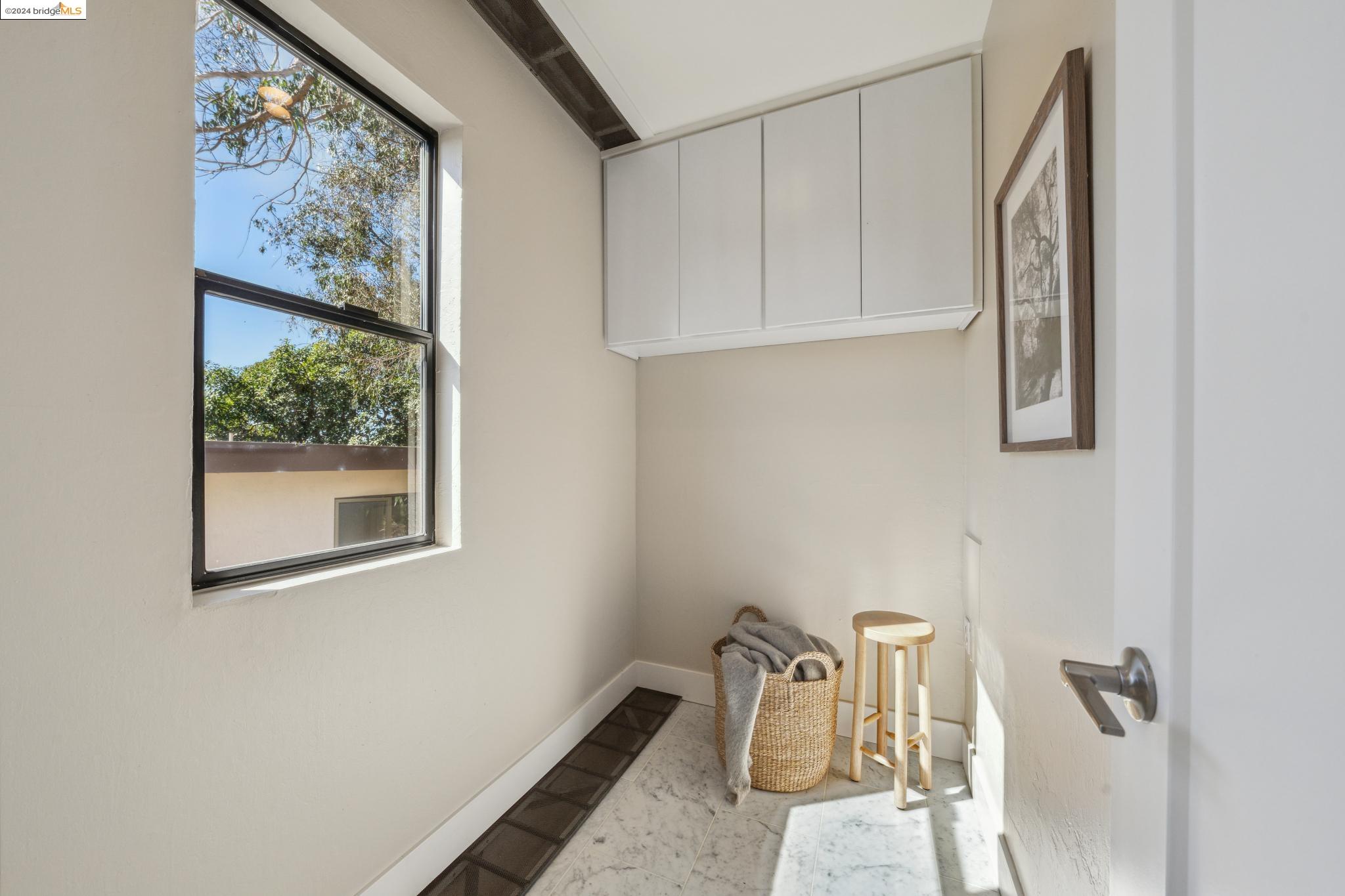 5321 MILES AVENUE # C