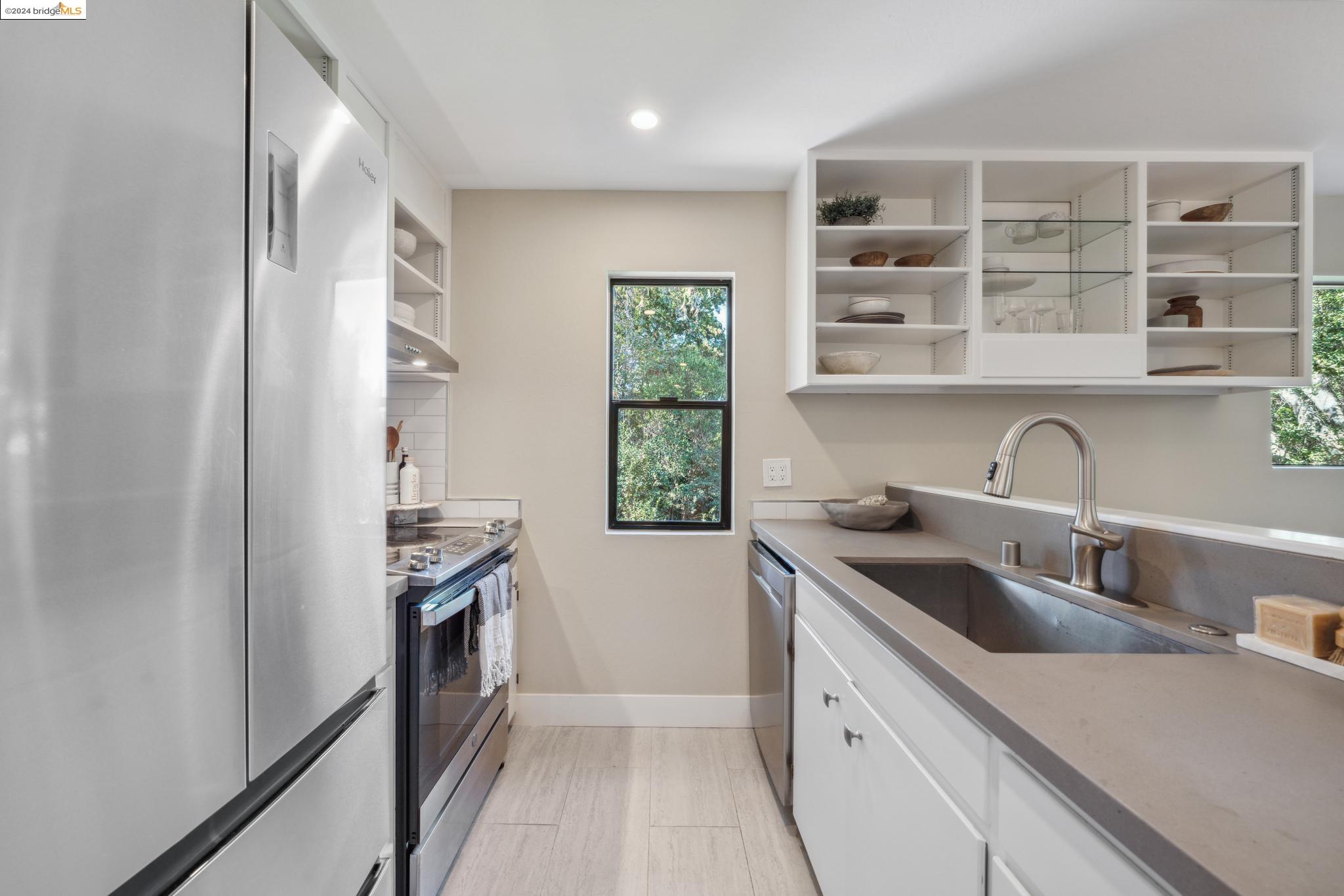 5321 MILES AVENUE # C