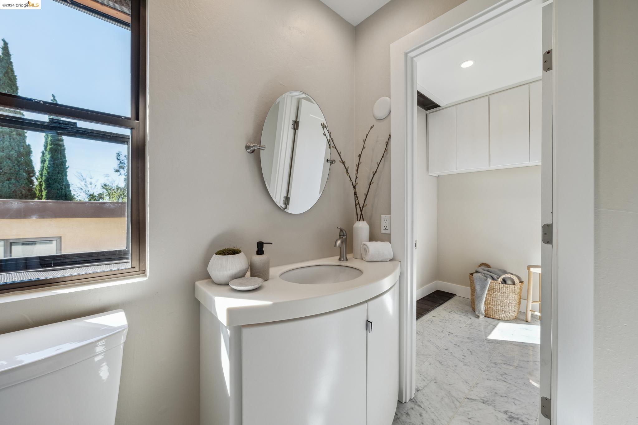 5321 MILES AVENUE # C