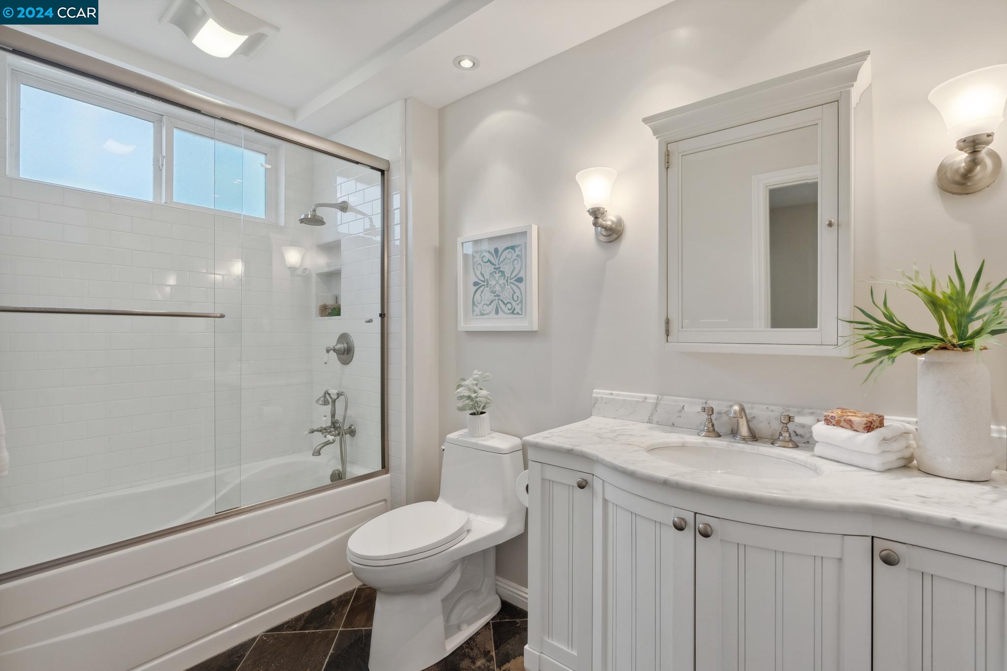 3122 Sugarberry Court