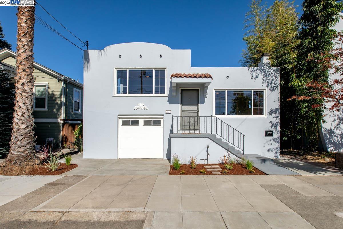 1831 Pacific Ave