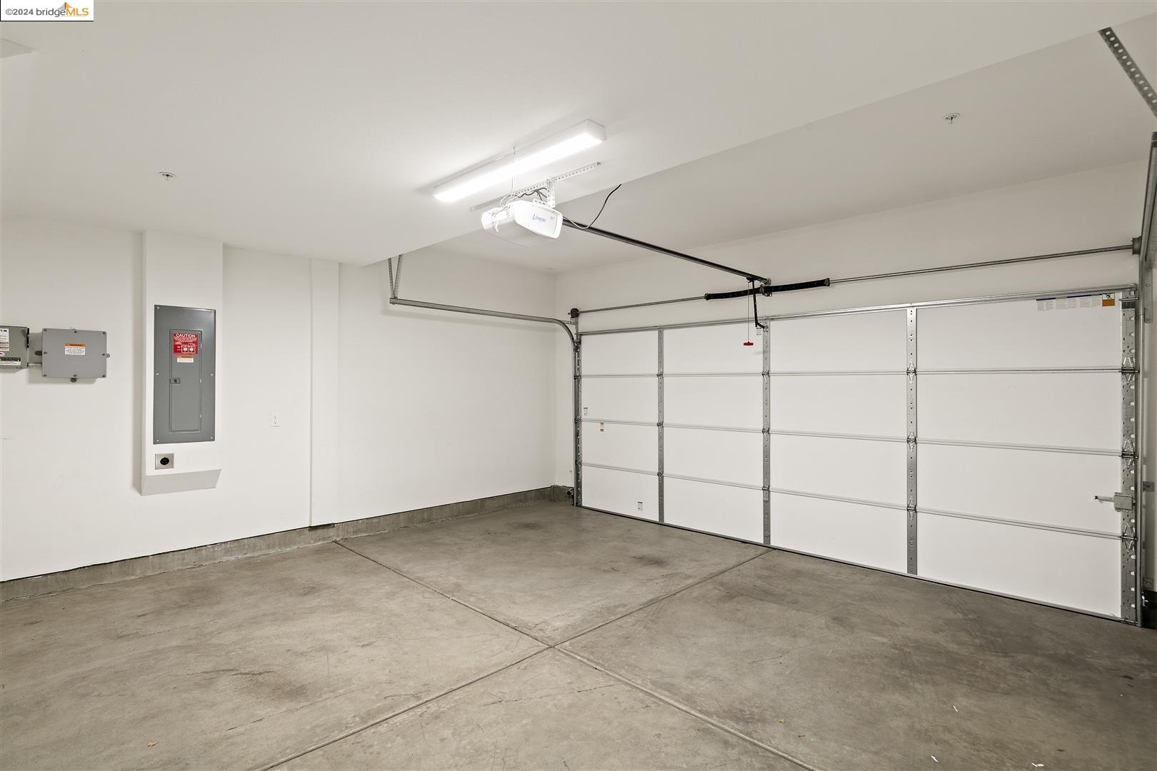 3849 Wattling Street