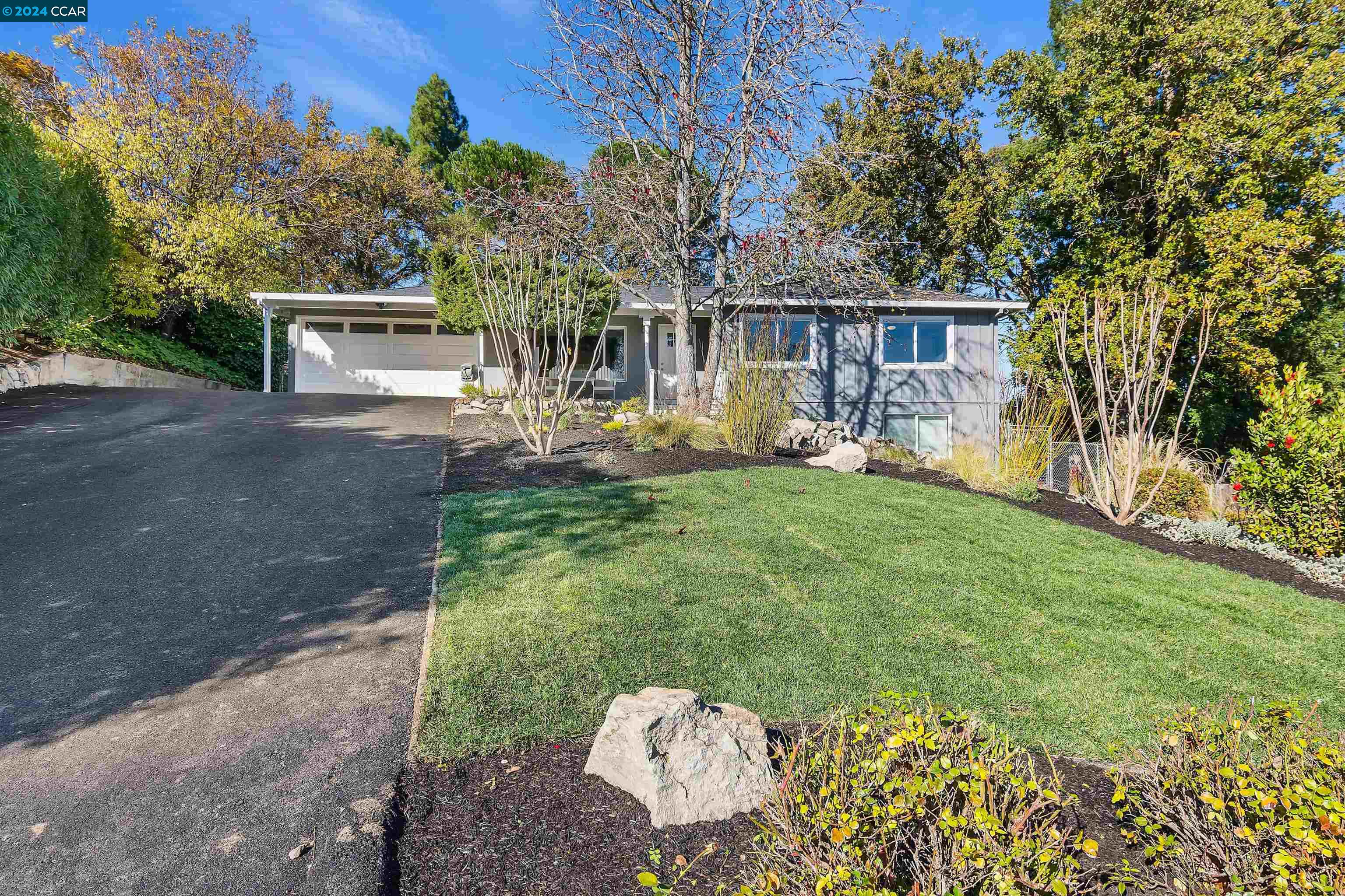 6 Carlos Ct