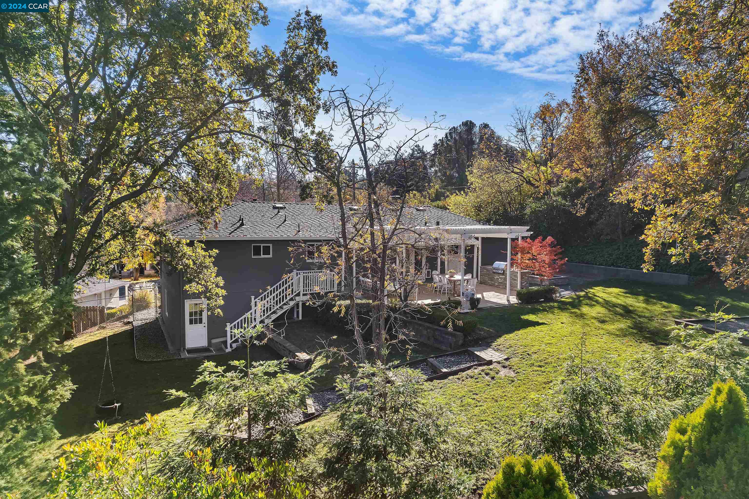 6 Carlos Ct