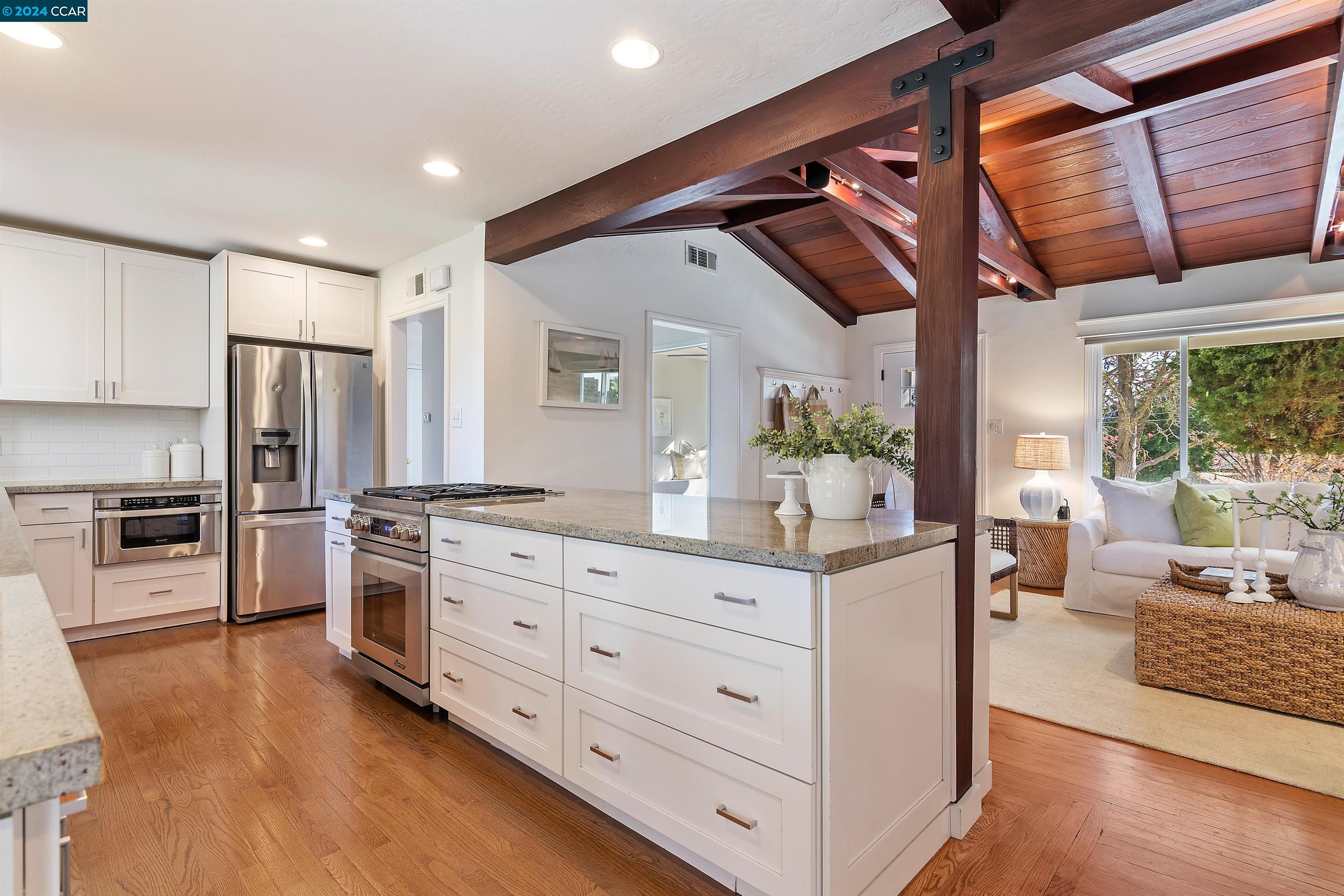 6 Carlos Ct