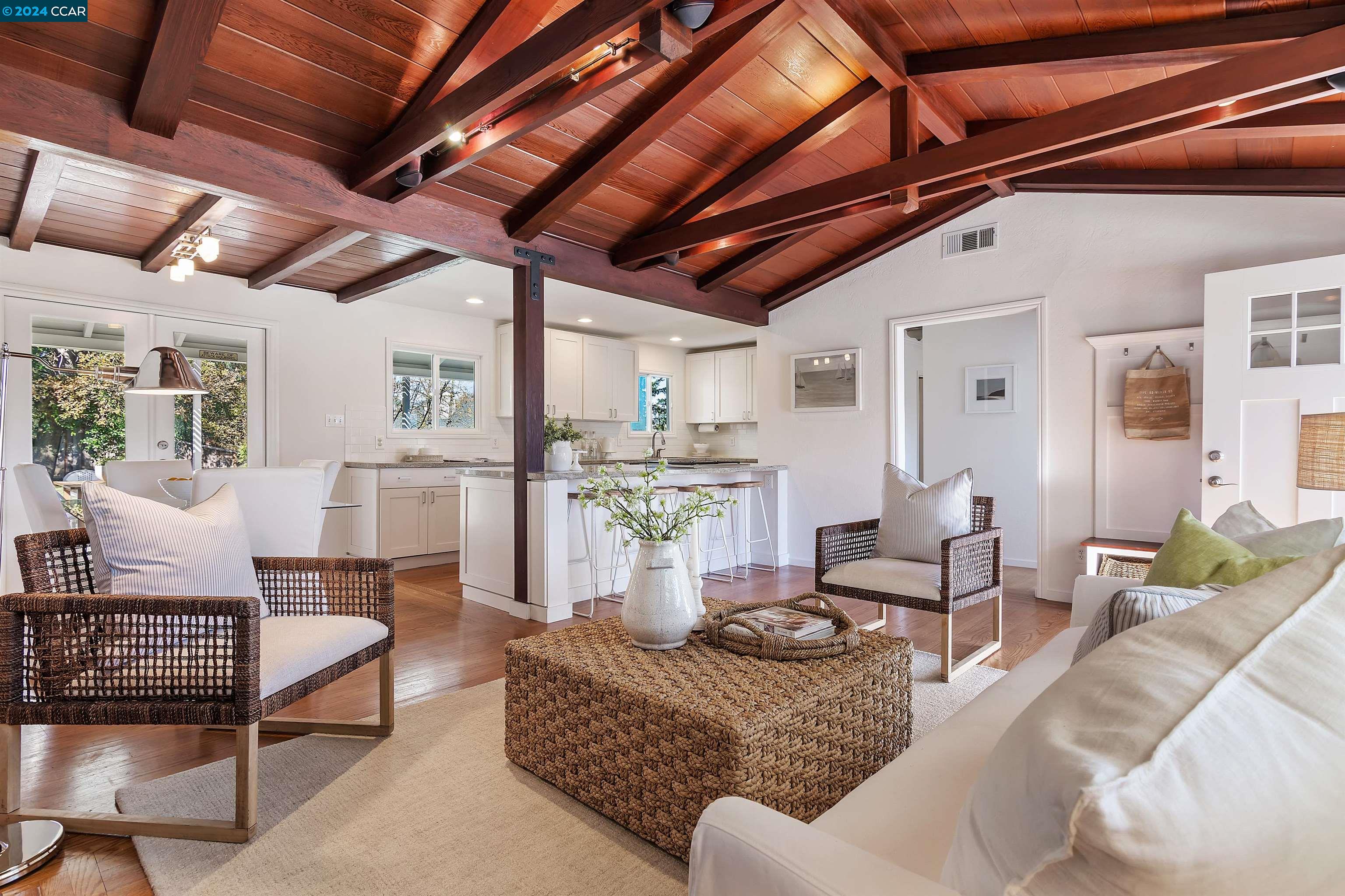 6 Carlos Ct
