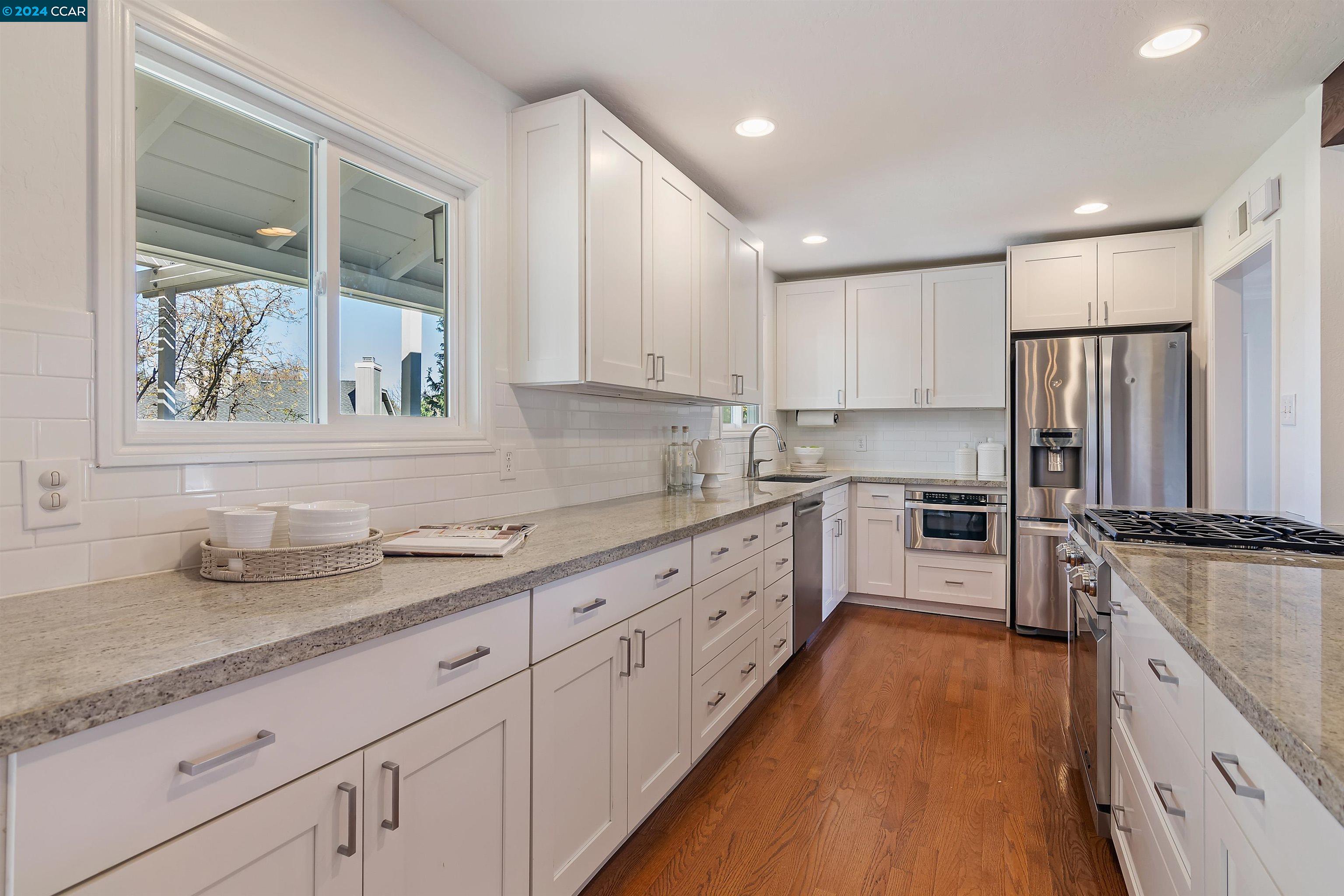 6 Carlos Ct