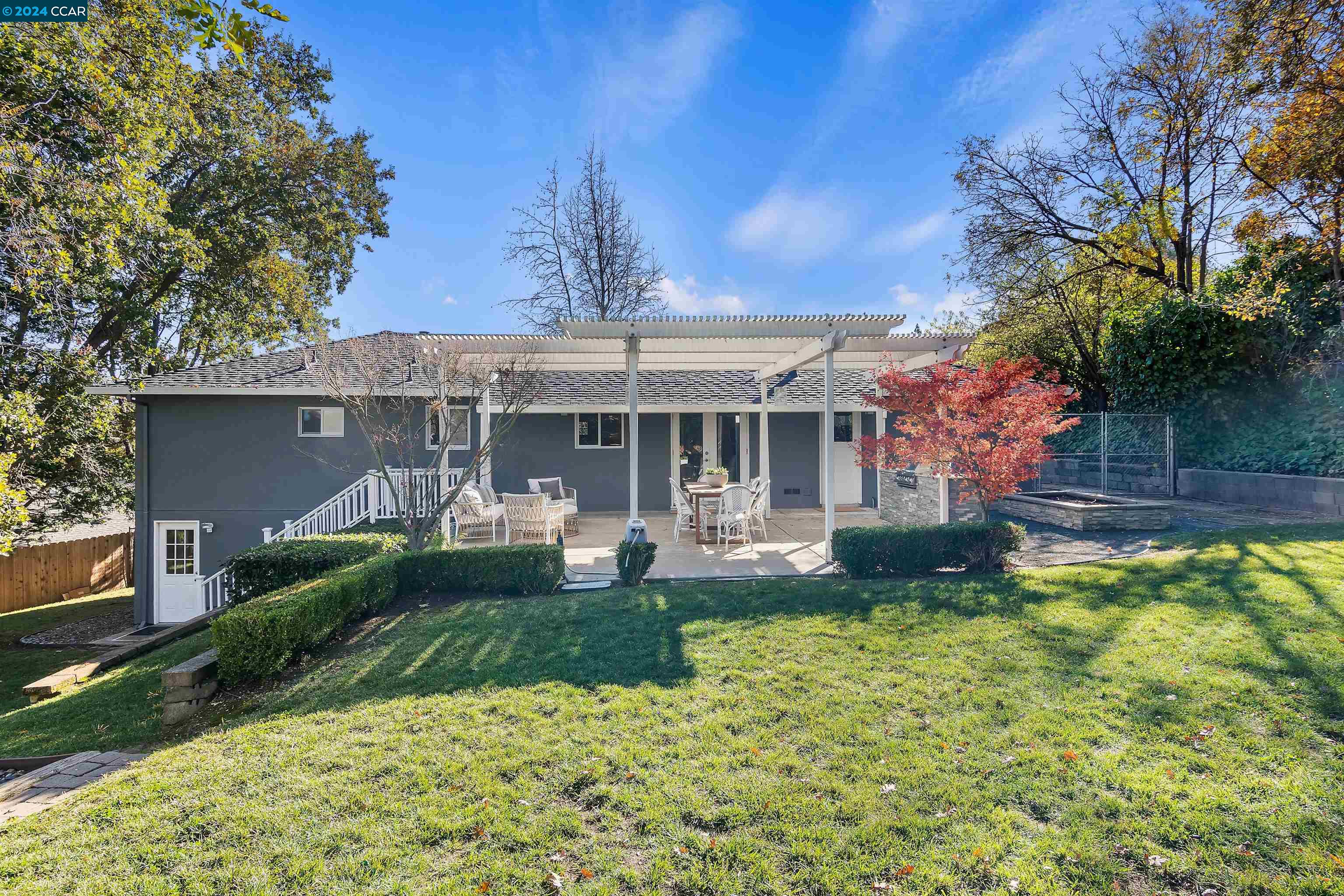 6 Carlos Ct