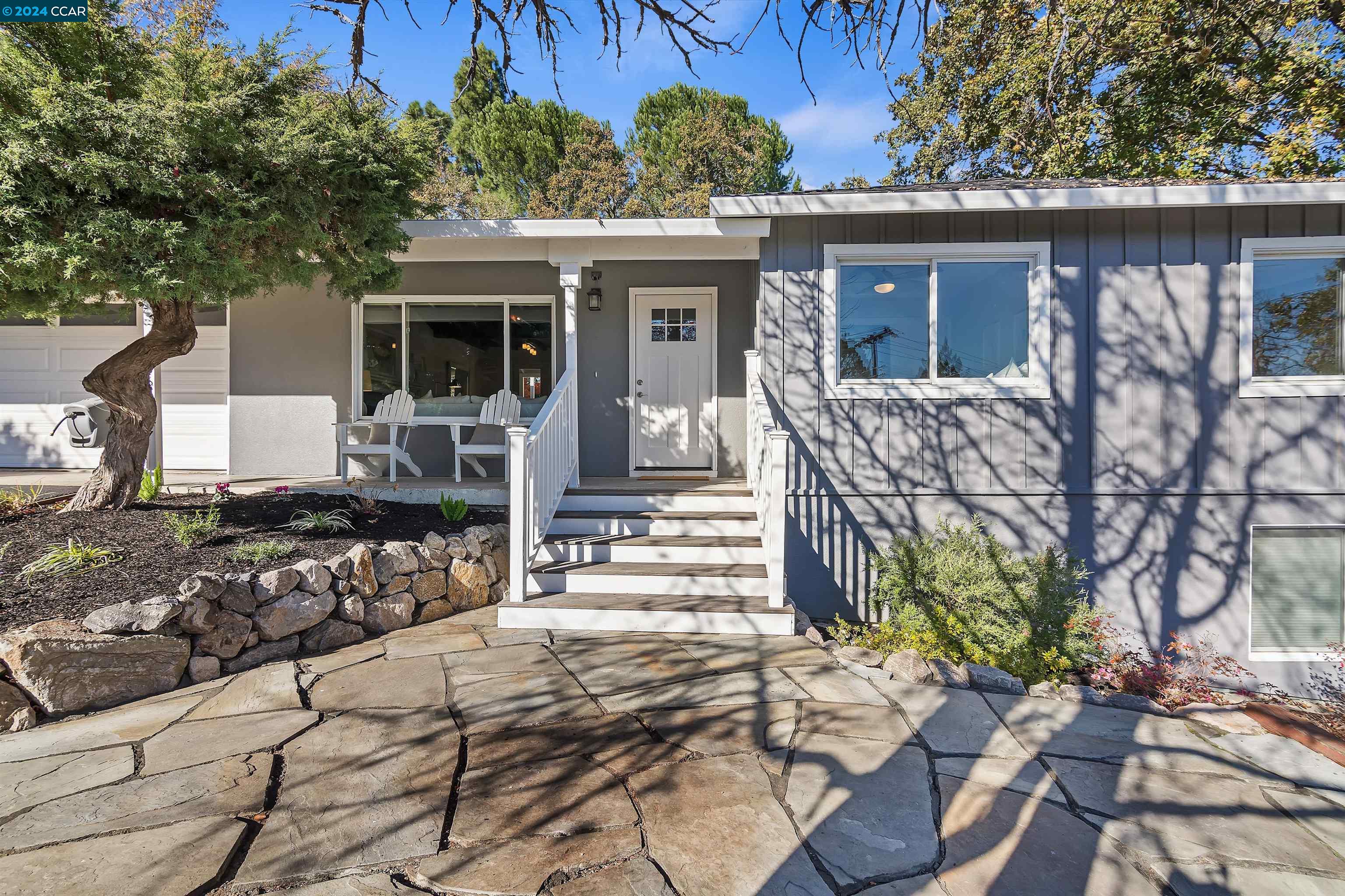 6 Carlos Ct