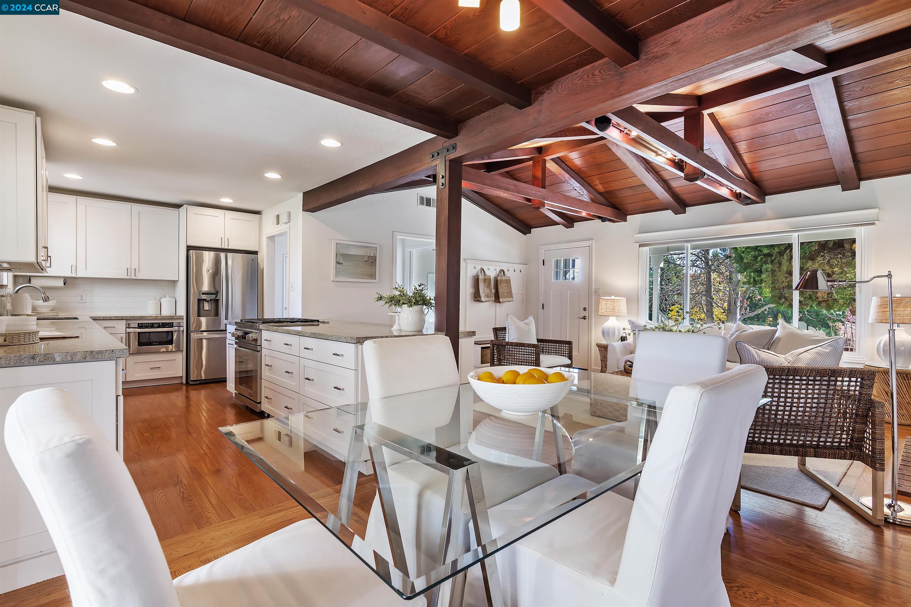 6 Carlos Ct