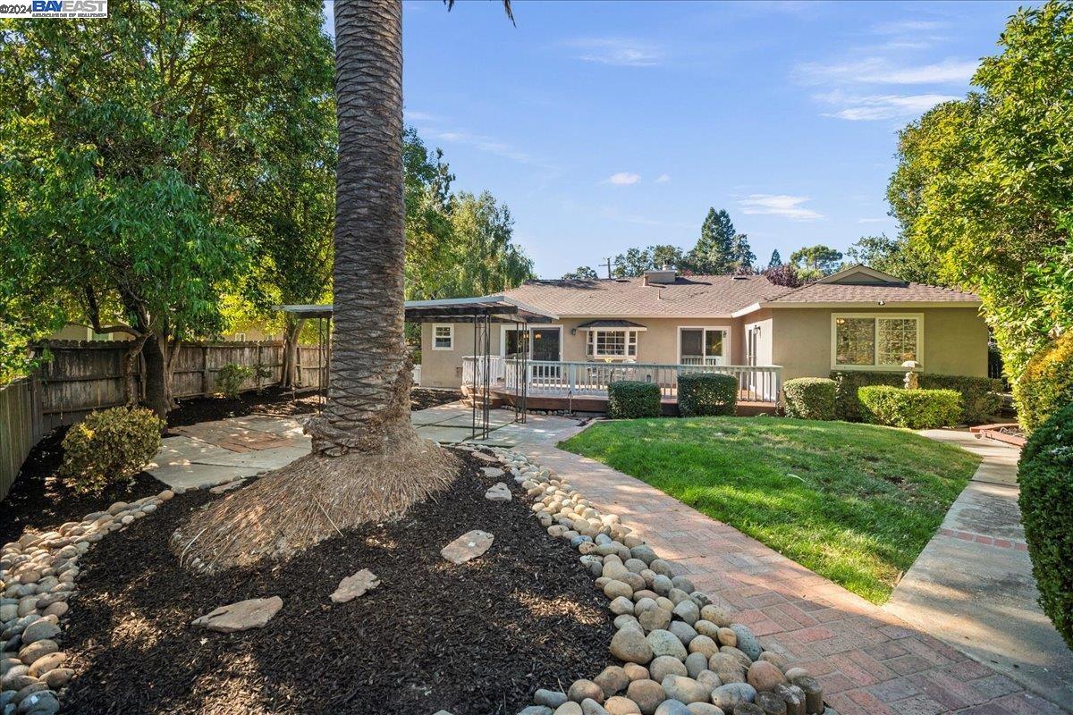 166 Cameo Drive