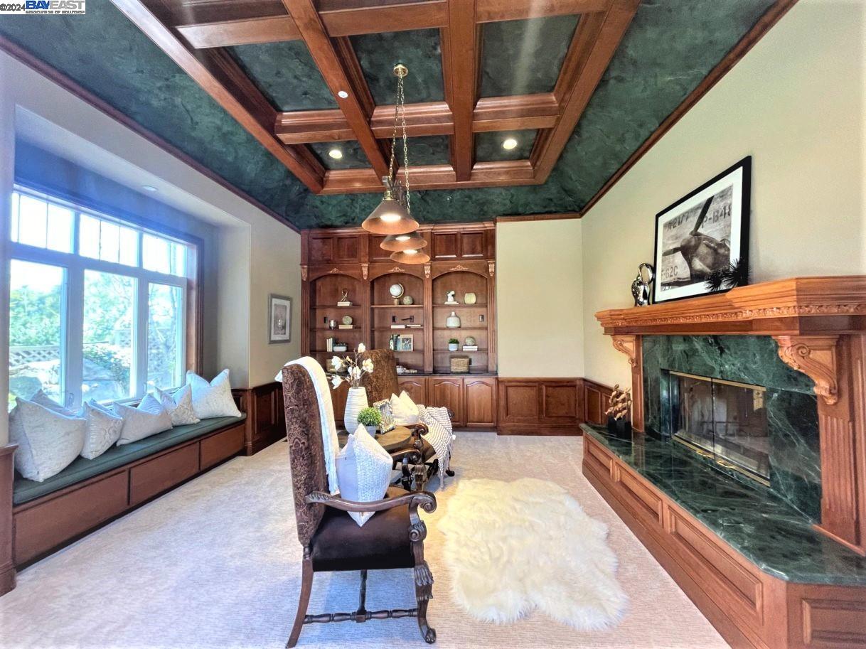 1926 Clover Ct