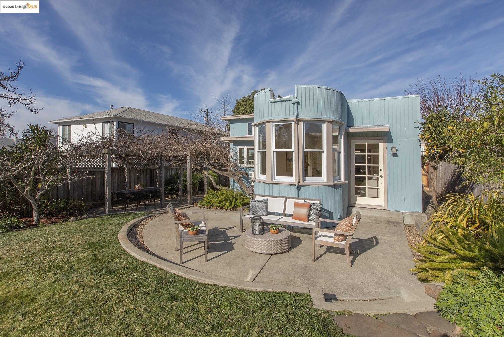 1118 Francisco St