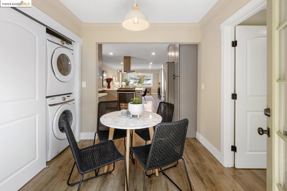 3907 Midvale Ave