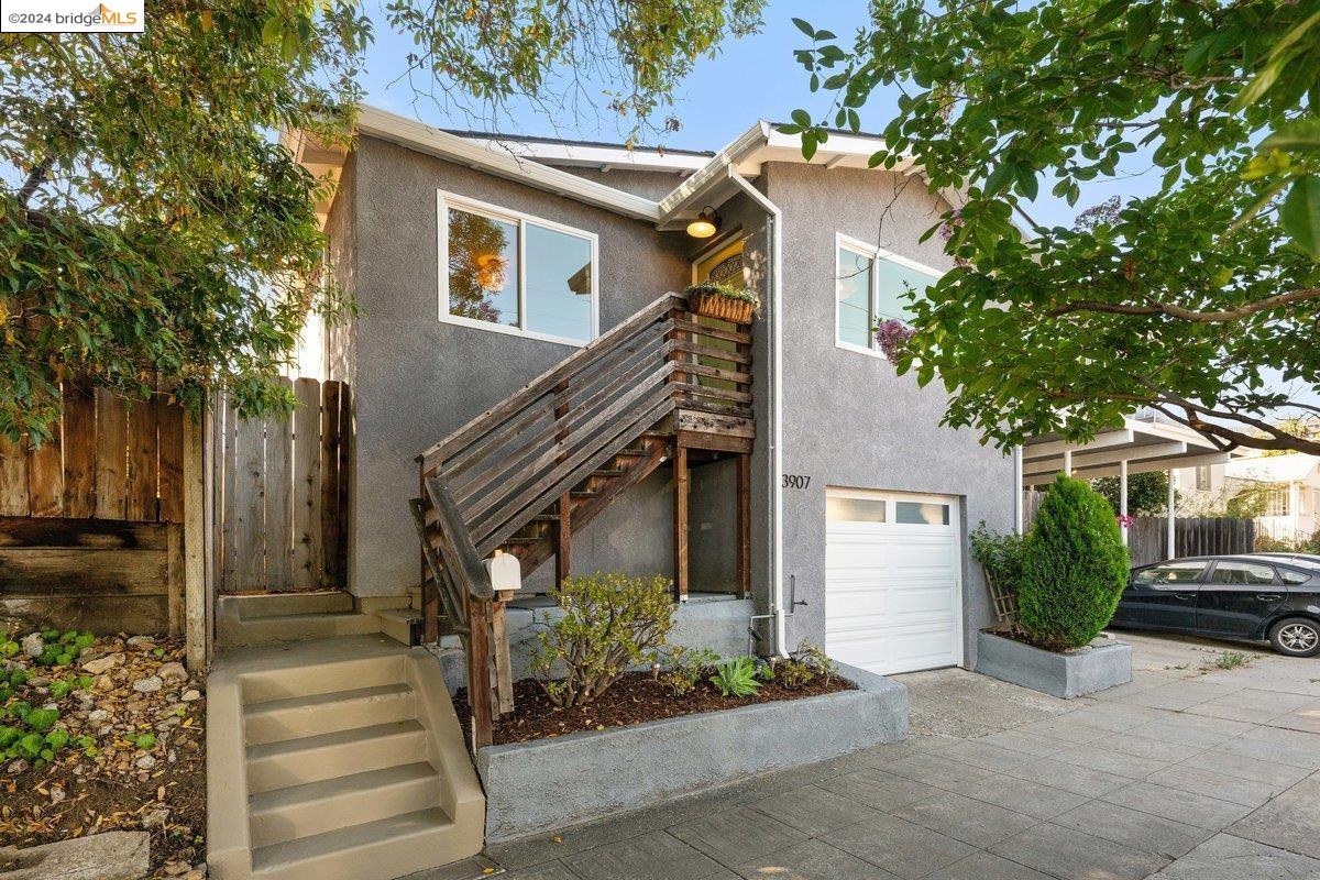 3907 Midvale Ave
