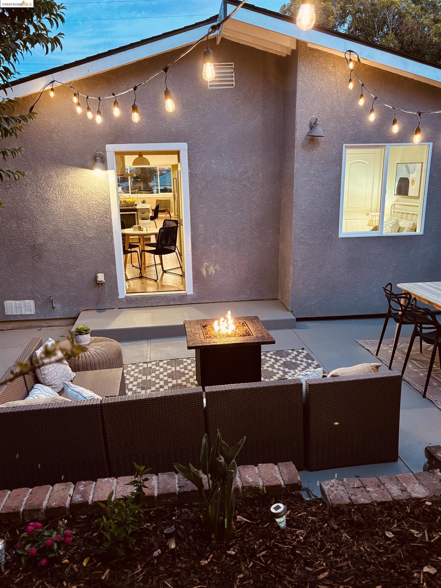 3907 Midvale Ave