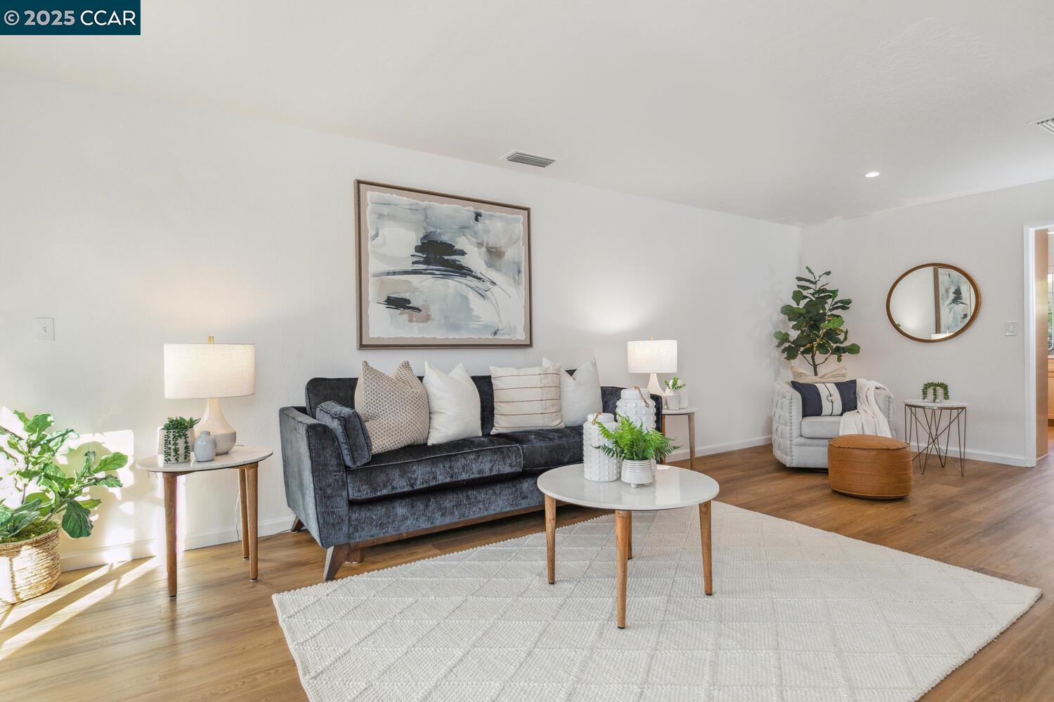 1419 Camino Peral