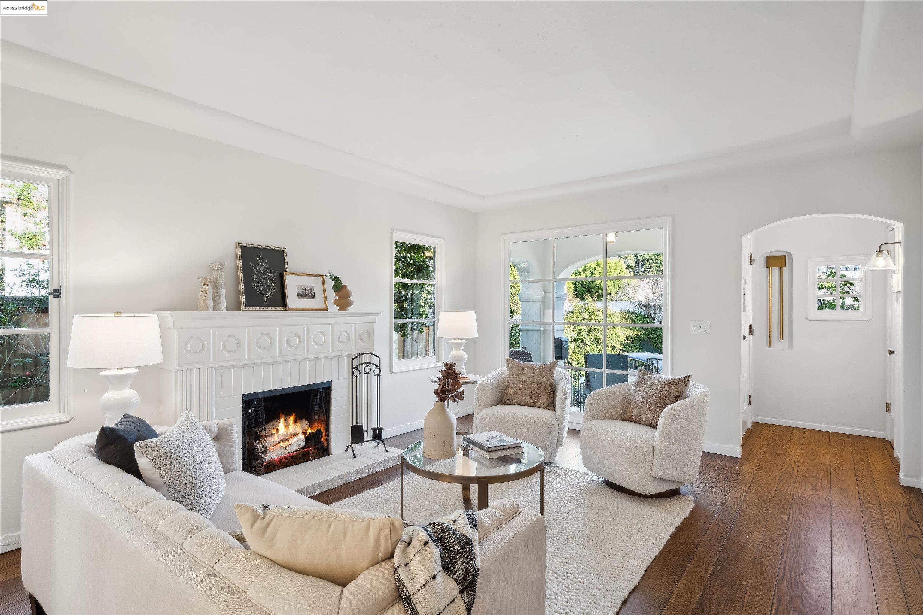 3959 Huntington