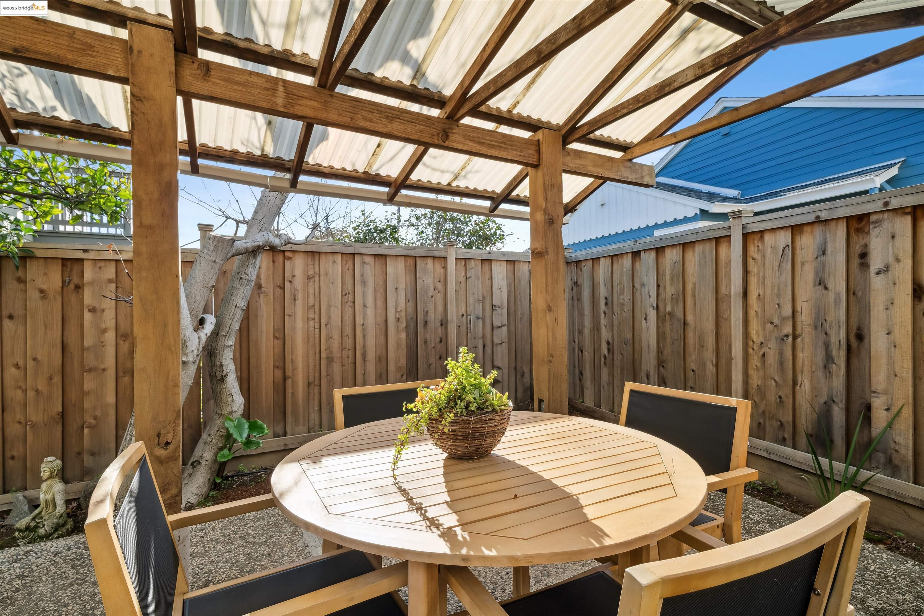 3959 Huntington