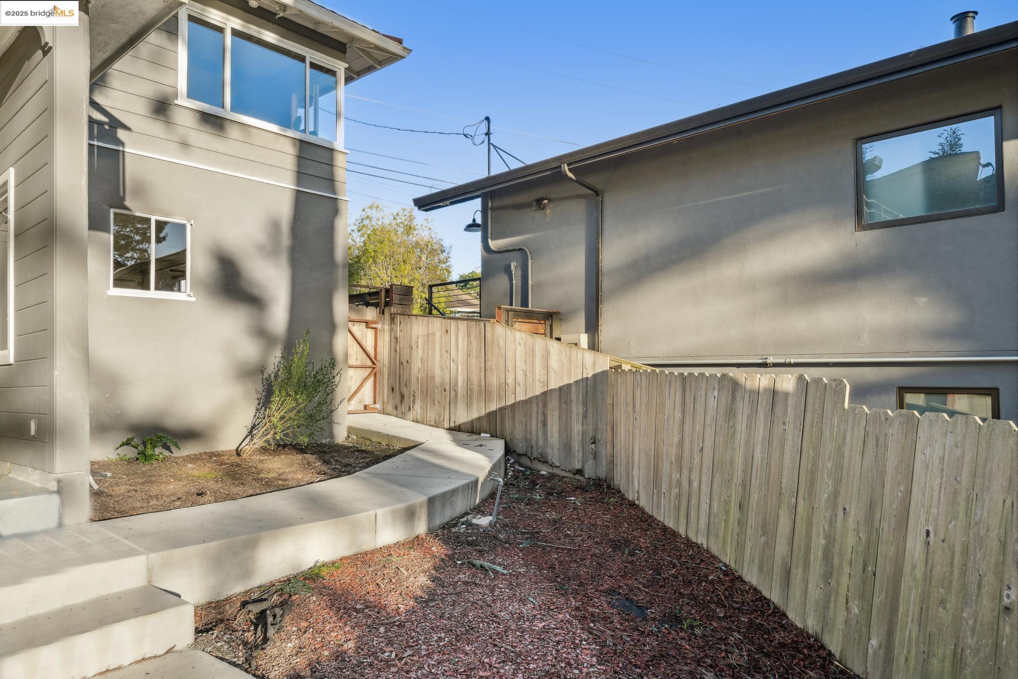 18 Kerr Avenue
