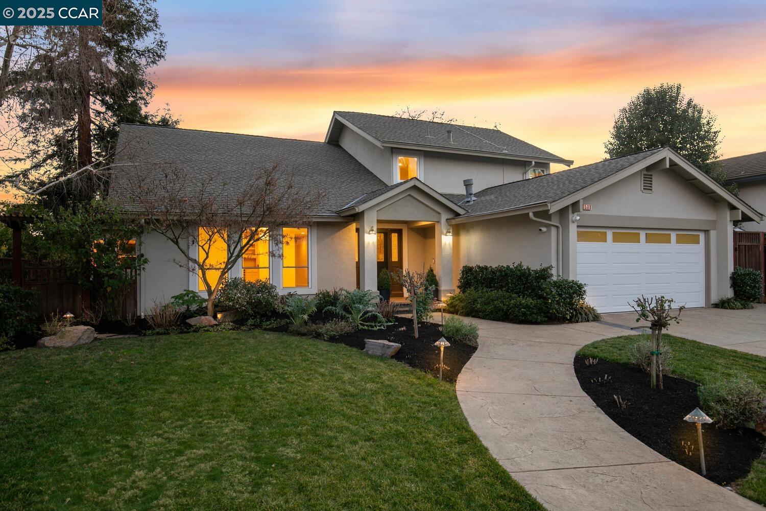 598 El Capitan Dr