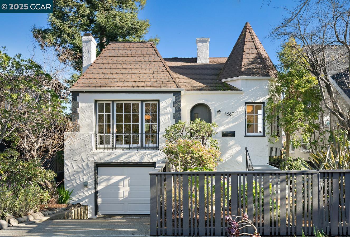 4660 Dolores Ave
