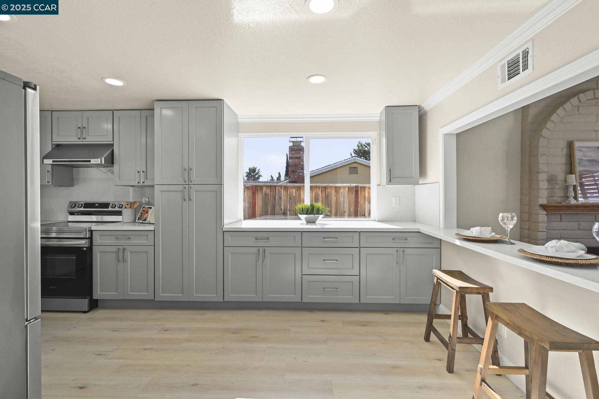 2315 Arcadia Place