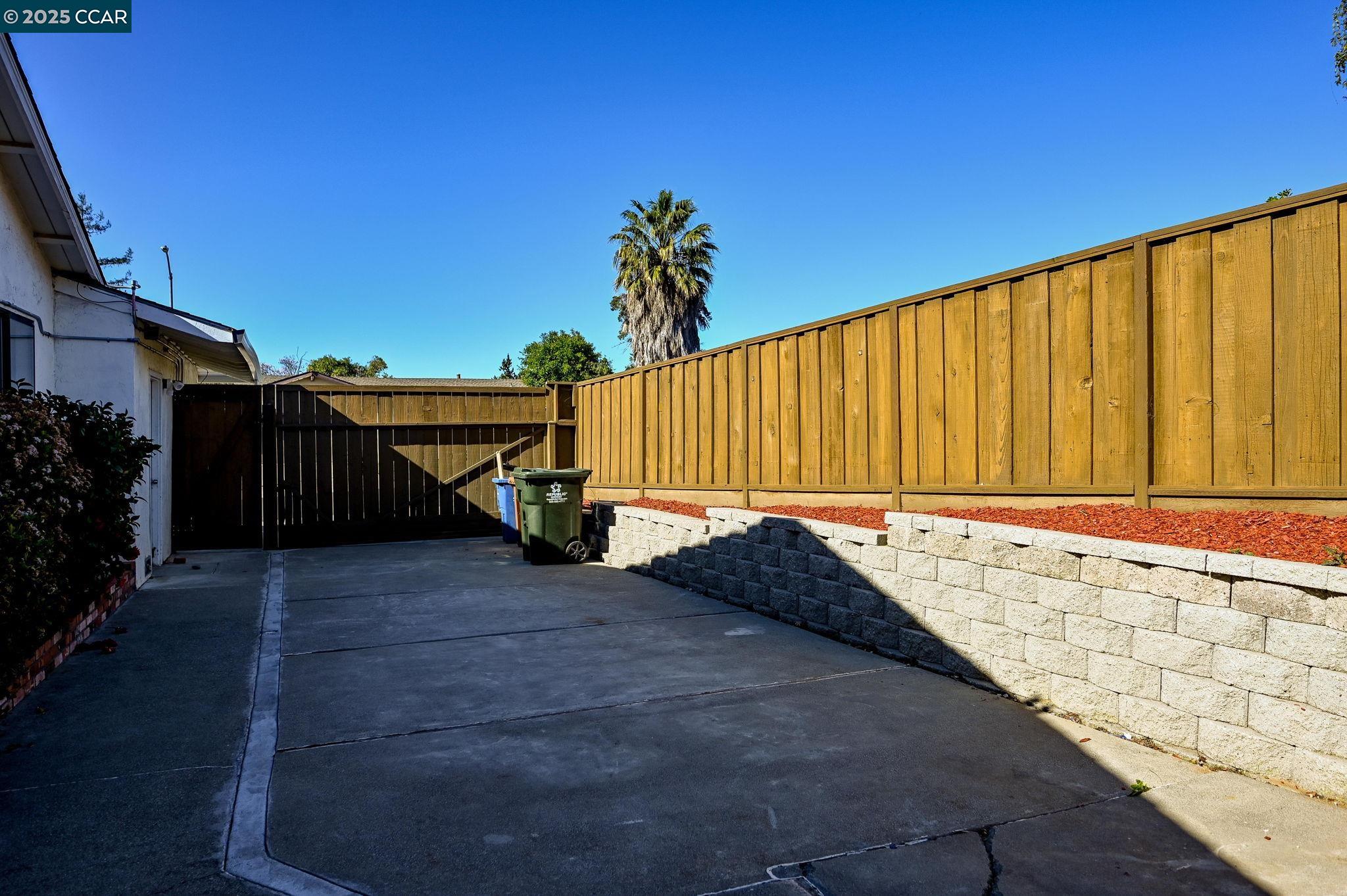 2315 Arcadia Place