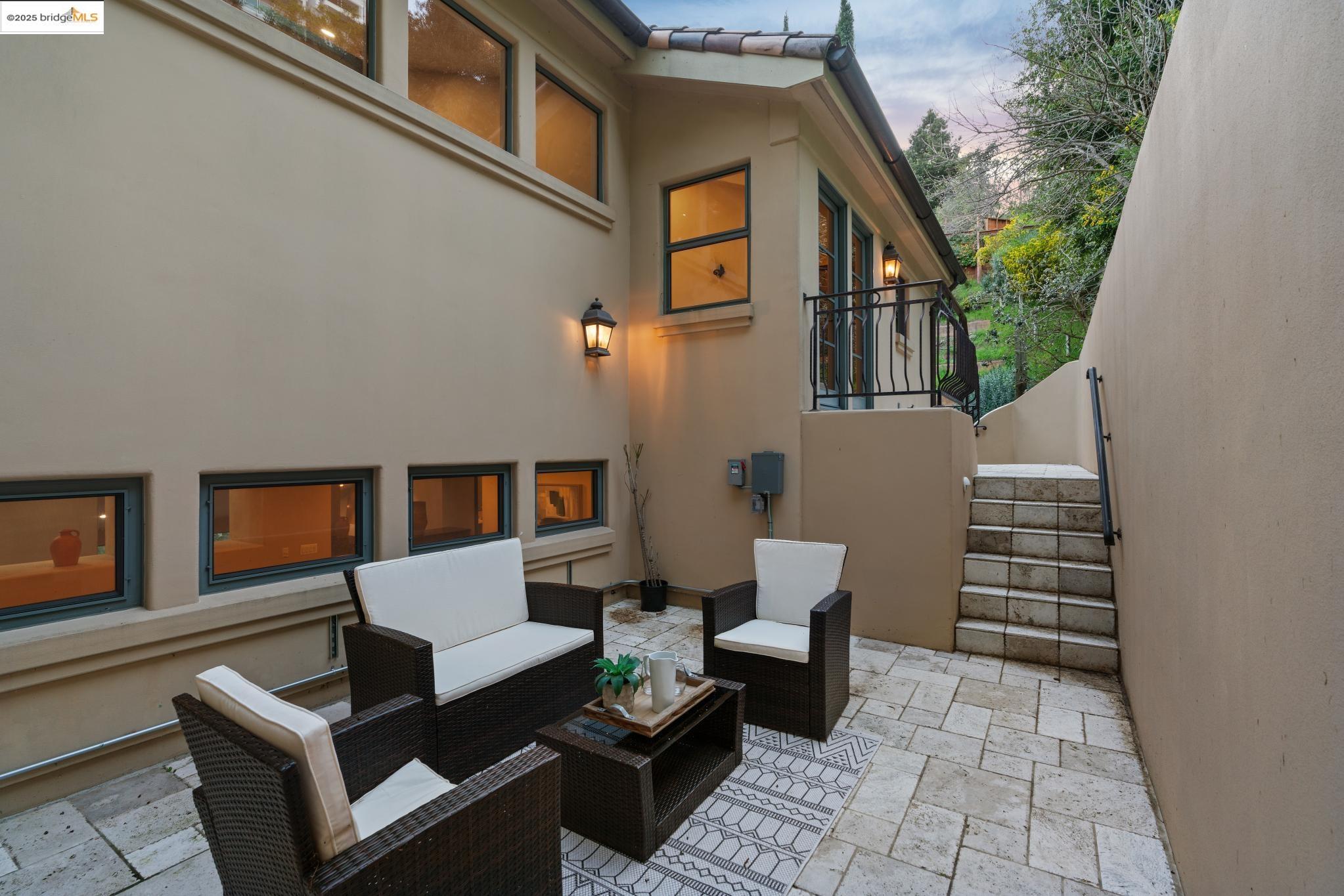 6 Perth Pl