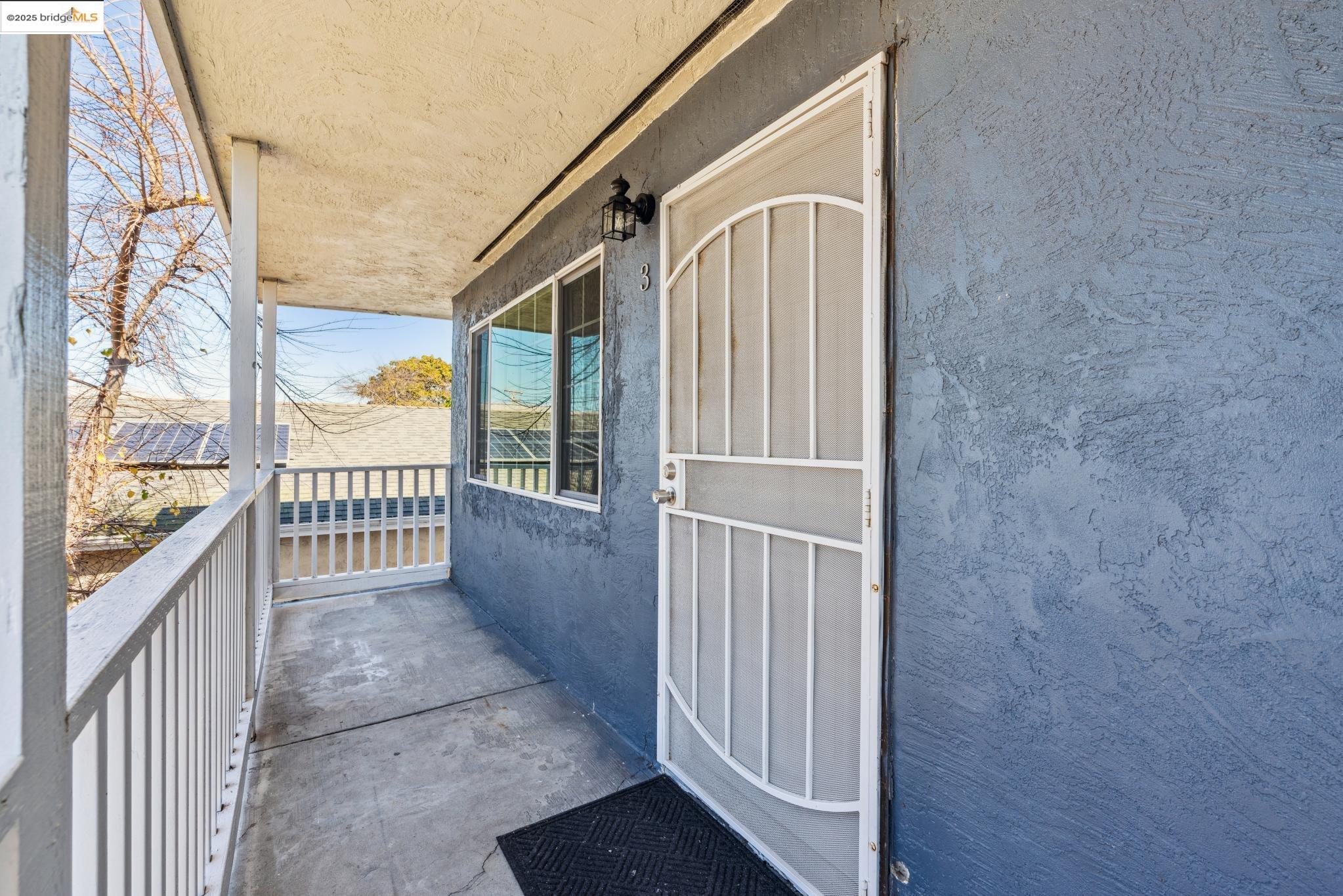 1109 Broadway Ave.