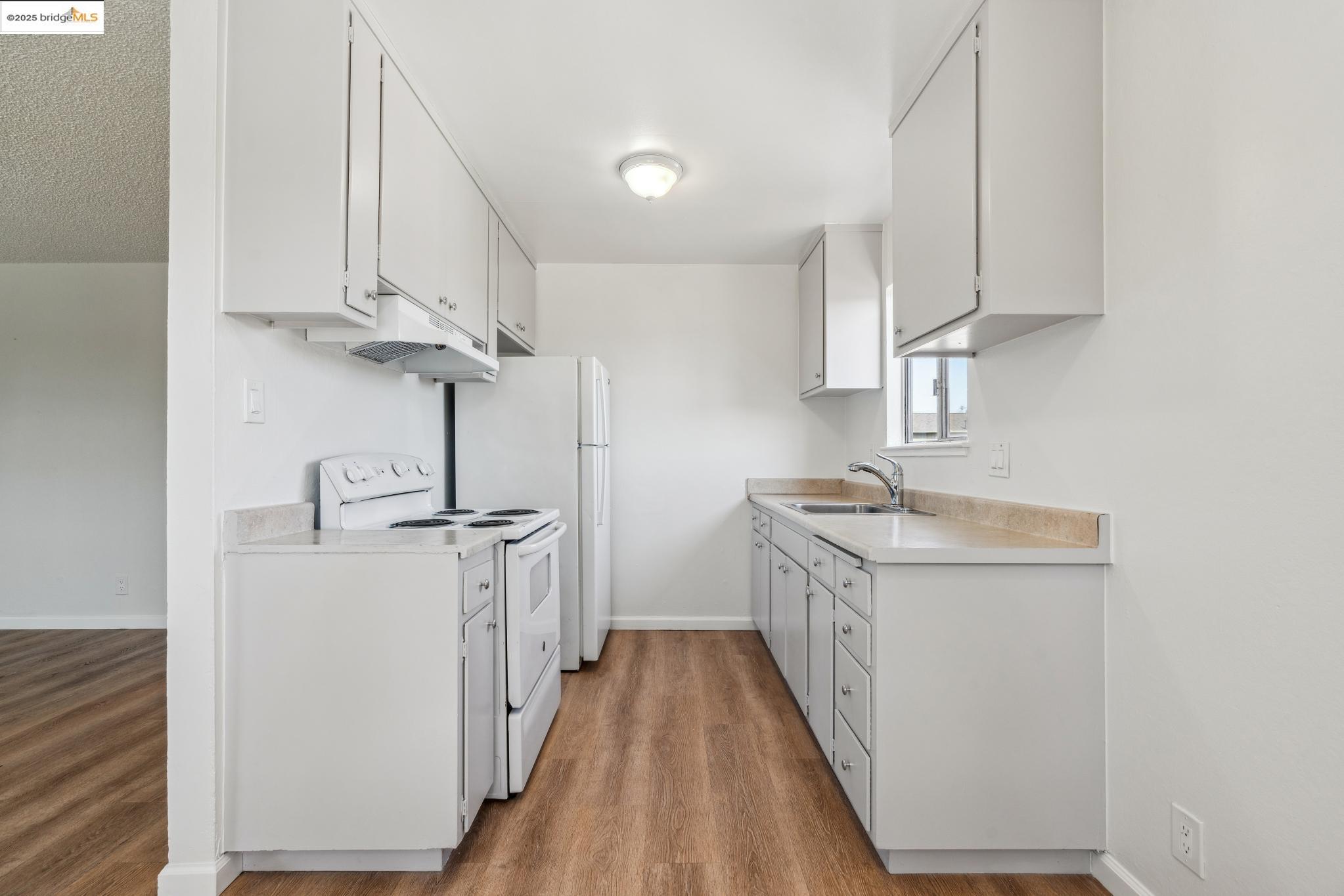 1109 Broadway Ave.