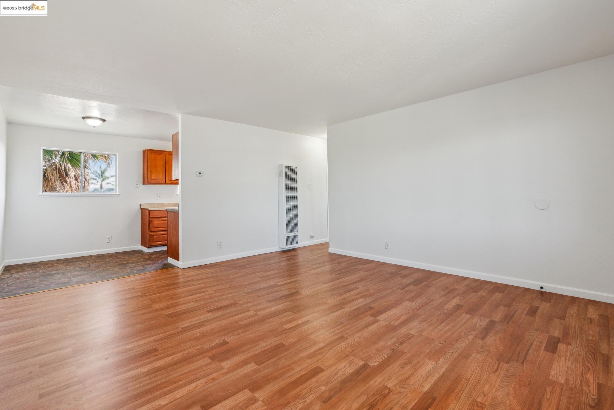 1109 Broadway Ave.
