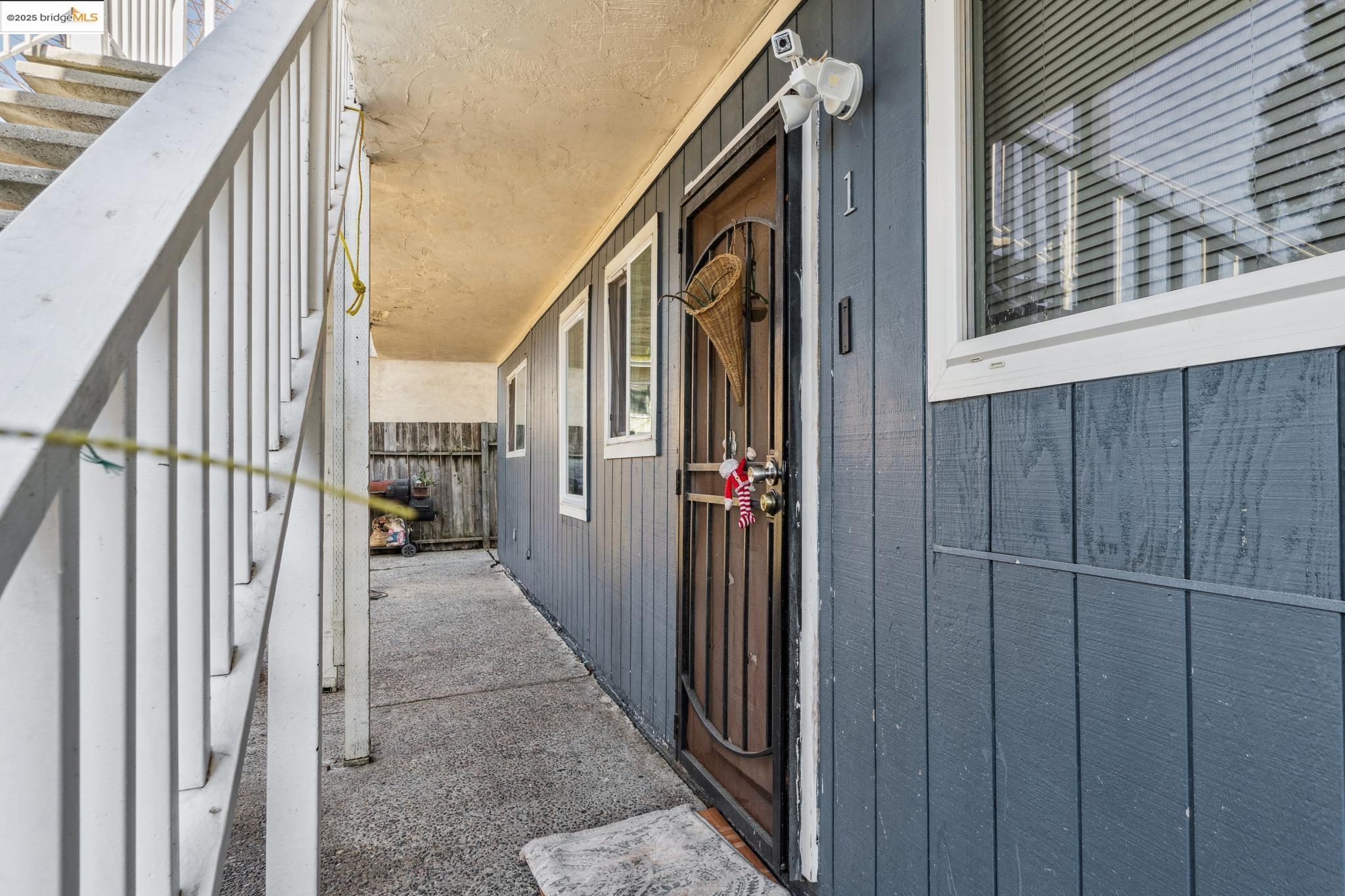 1109 Broadway Ave.