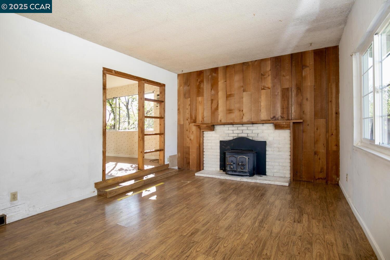 16 Lagunita Ct