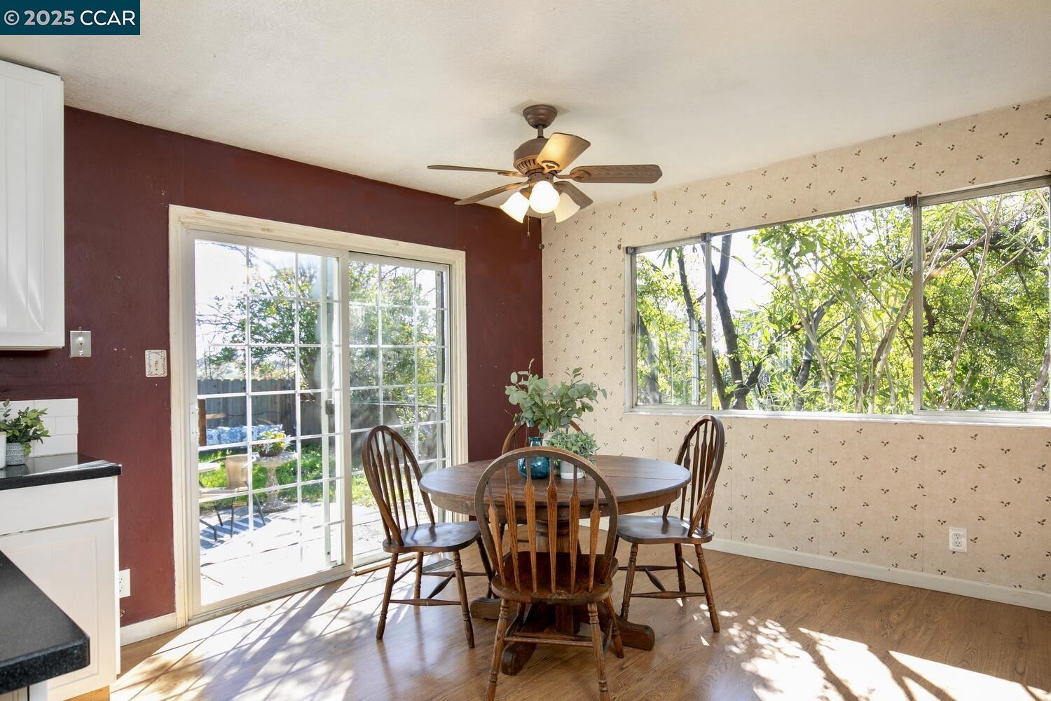 16 Lagunita Ct