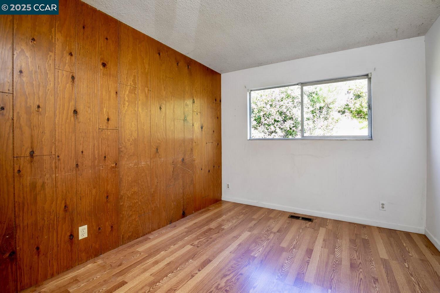 16 Lagunita Ct