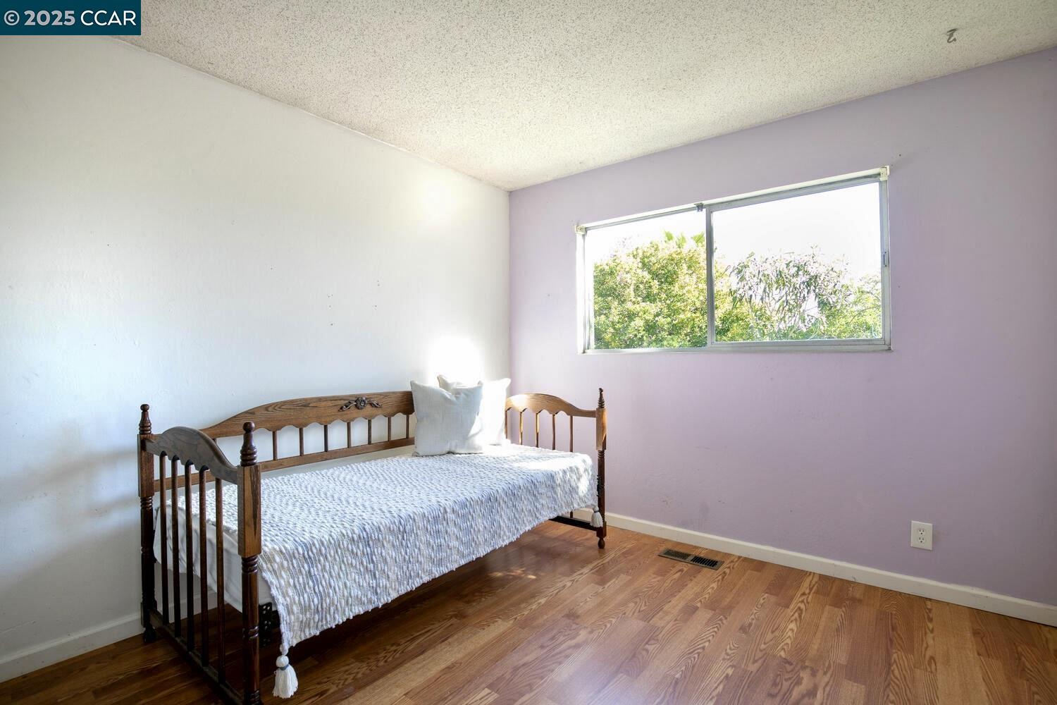 16 Lagunita Ct